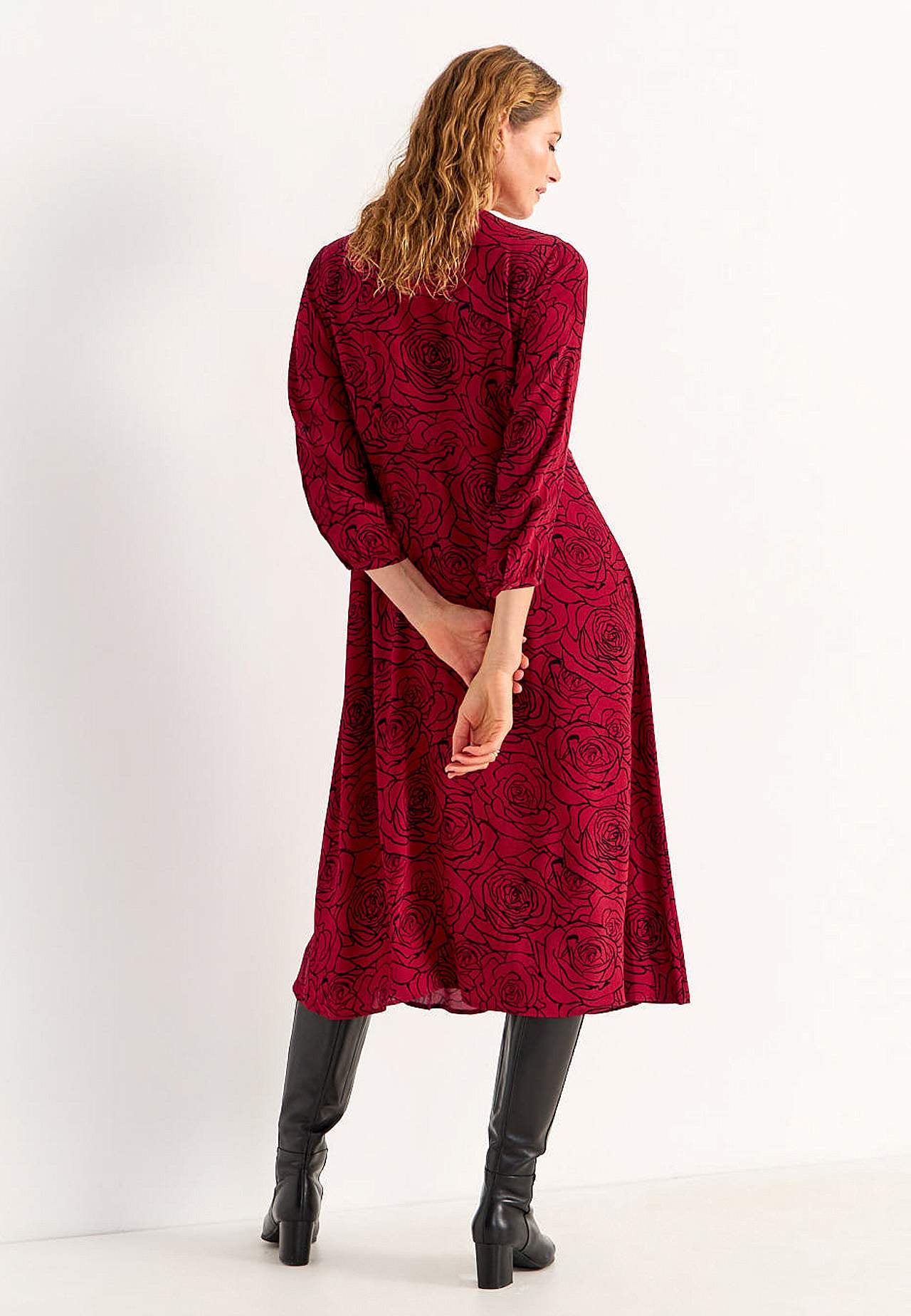Kleid aus Viskose mit einem Blumen-Muster