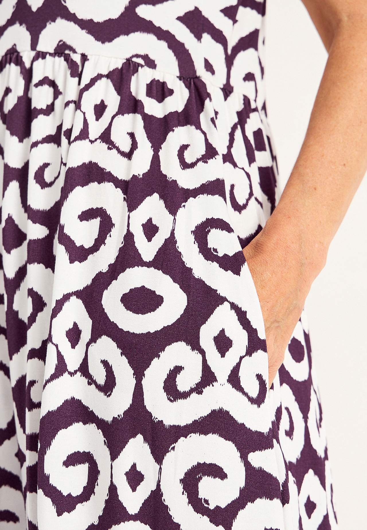 Gemustertes Jerseykleid