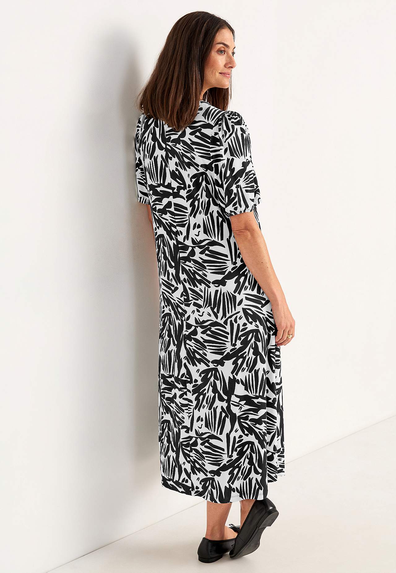 Jerseykleid mit Puffärmeln