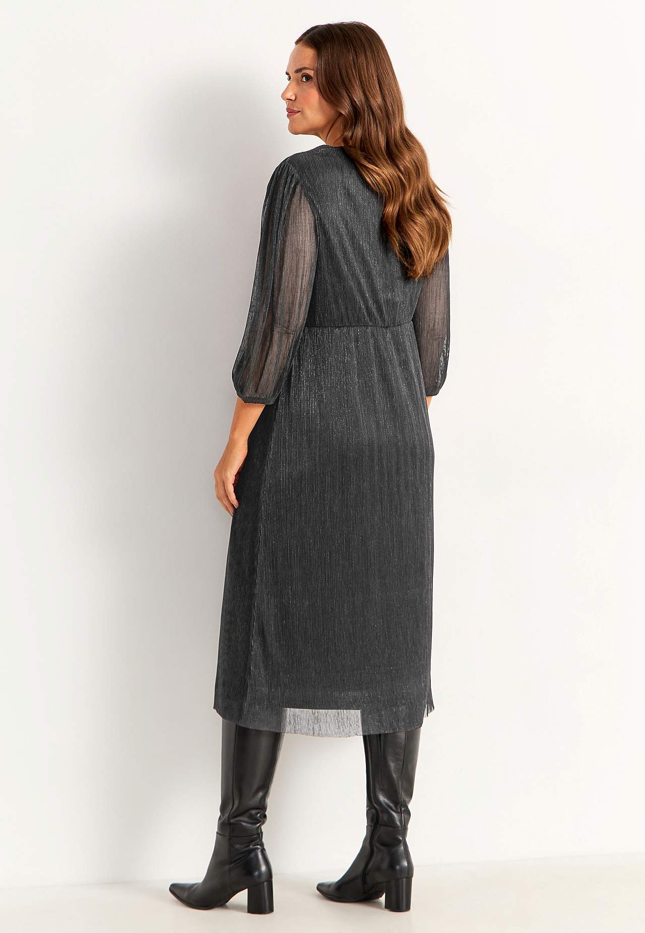 Glänzendes Partykleid