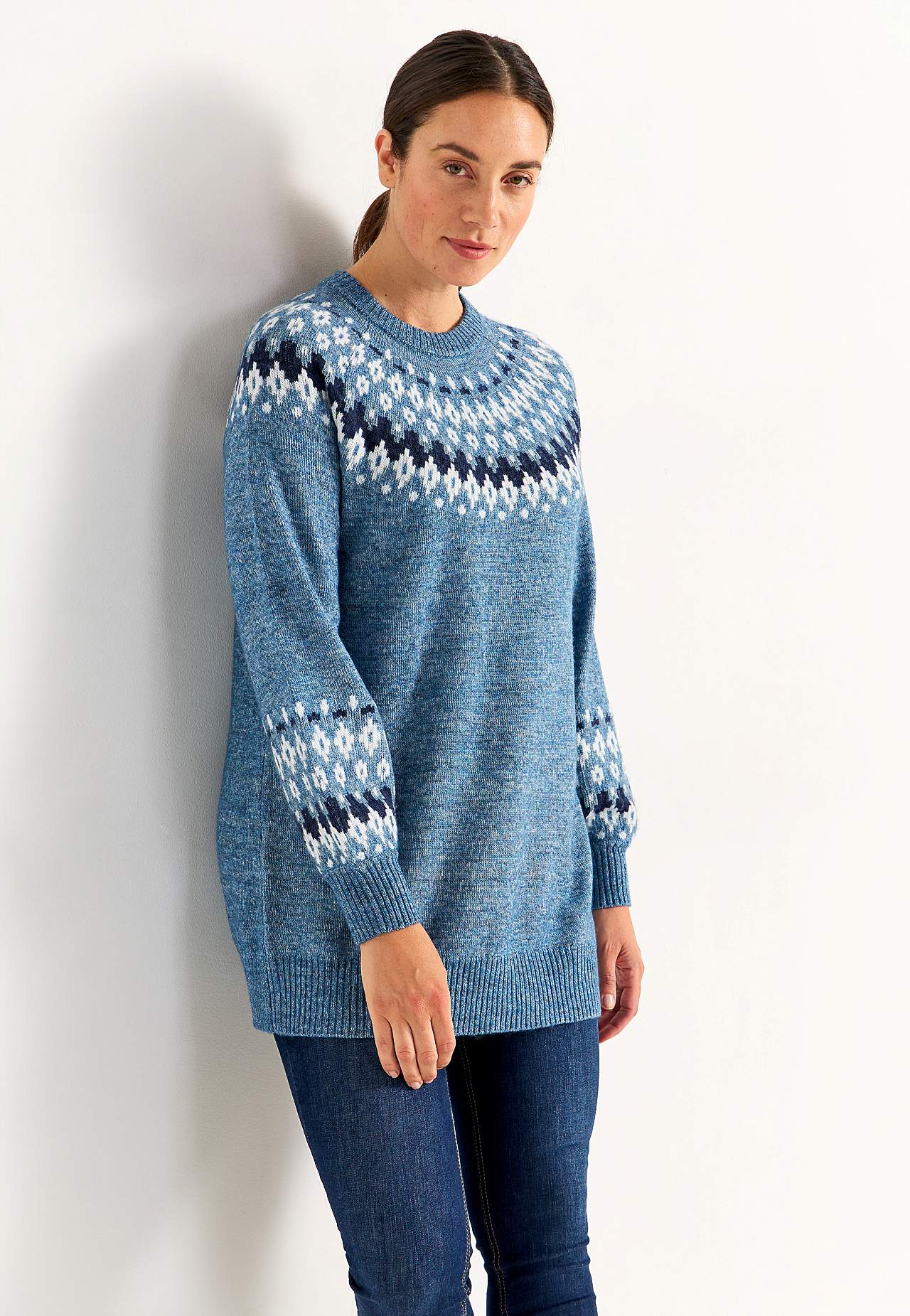 Gestrickter, jacquardgemusterter Pullover