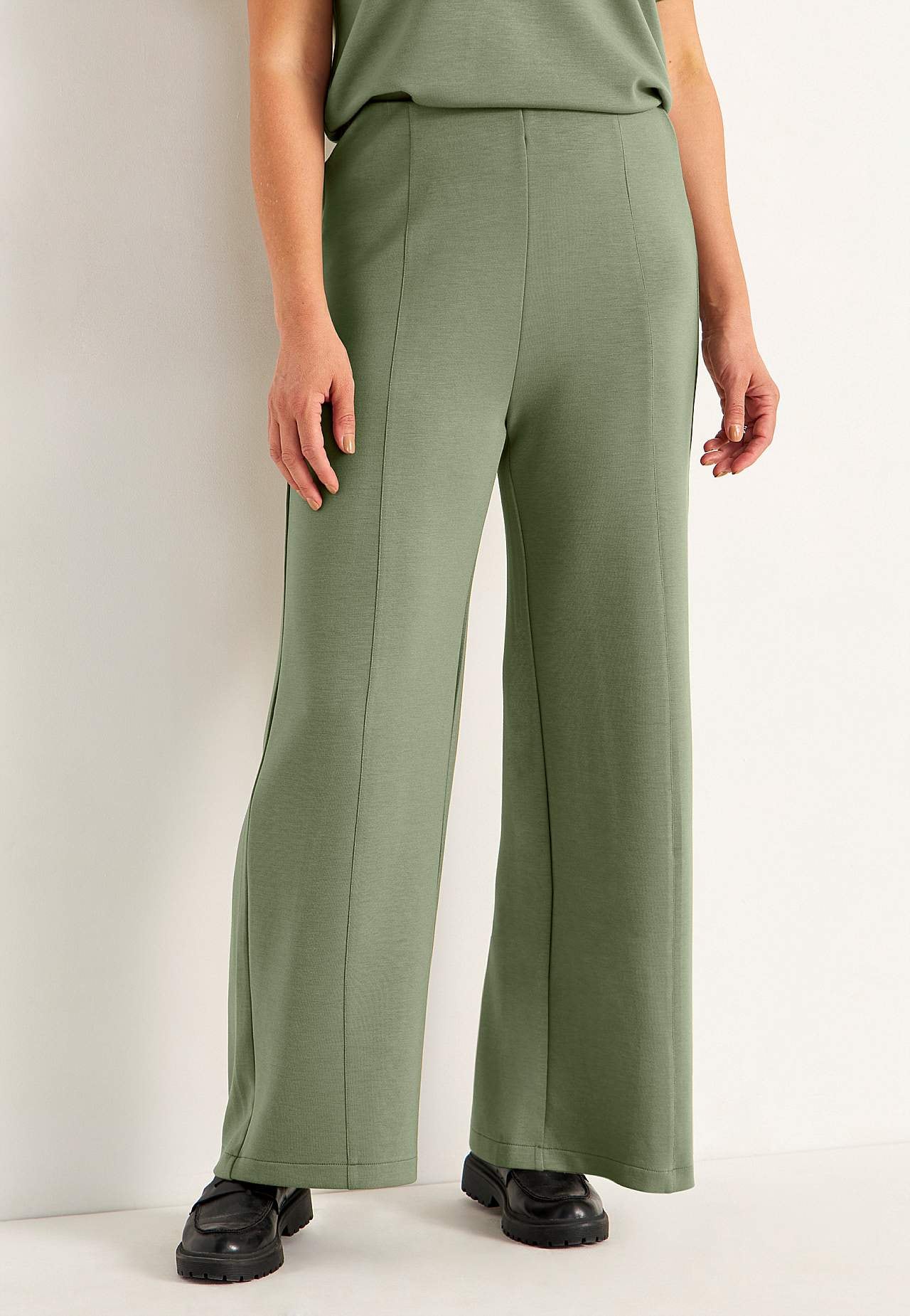 Jerseyhose mit breiten Beinen