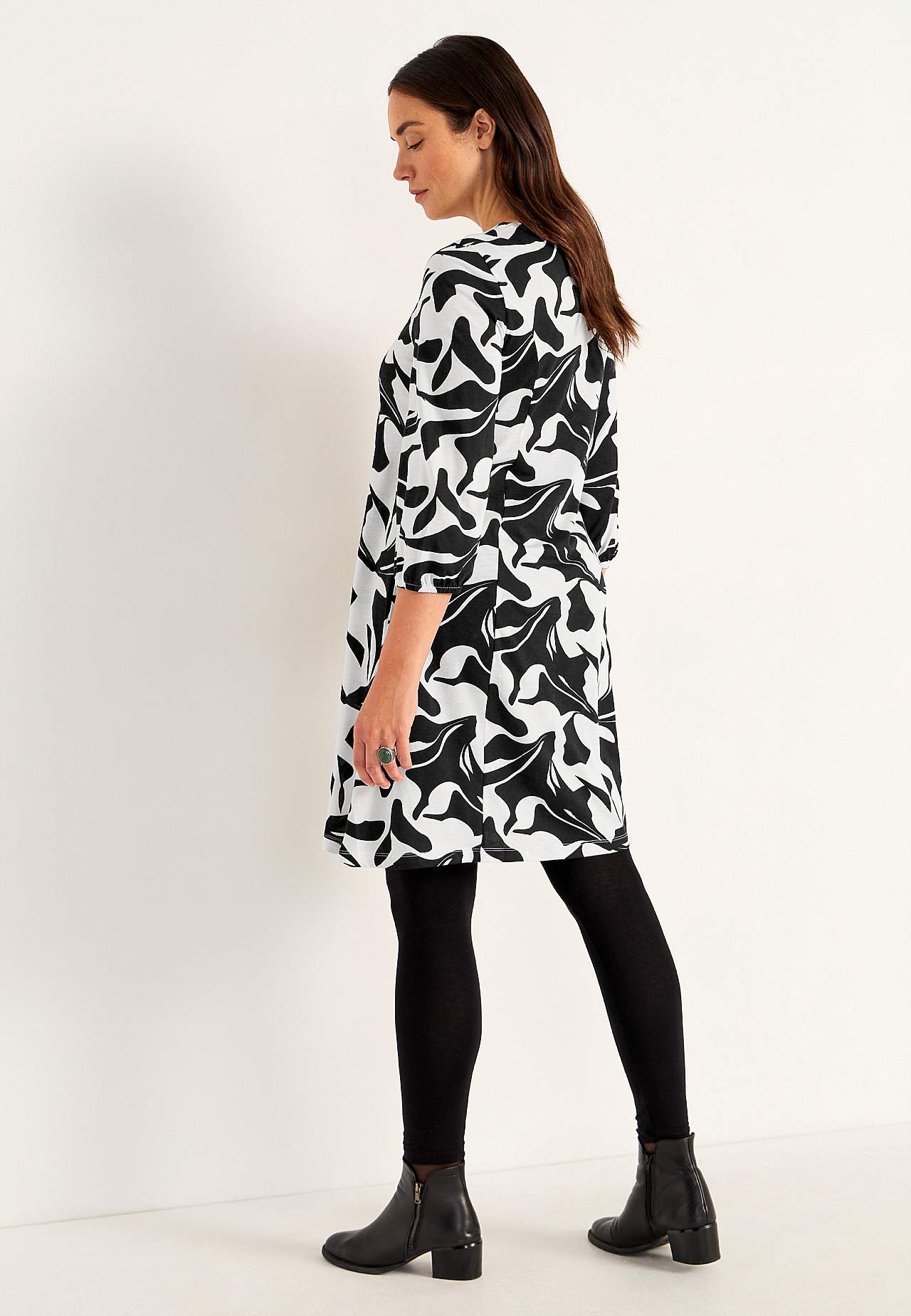 Jerseykleid mit Prinzess-Schnitt