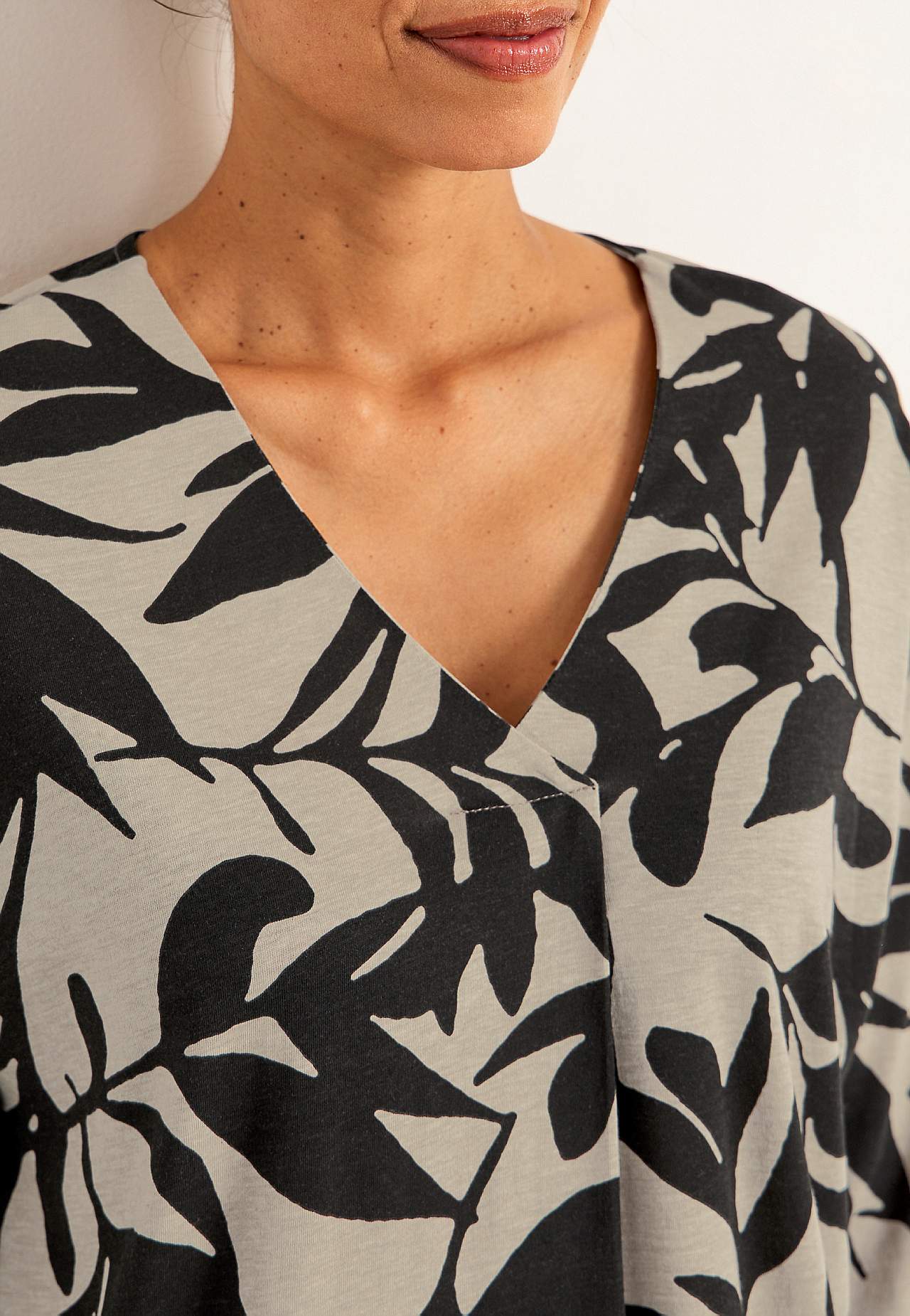 Jersey-Tunika mit Knitter-Detail
