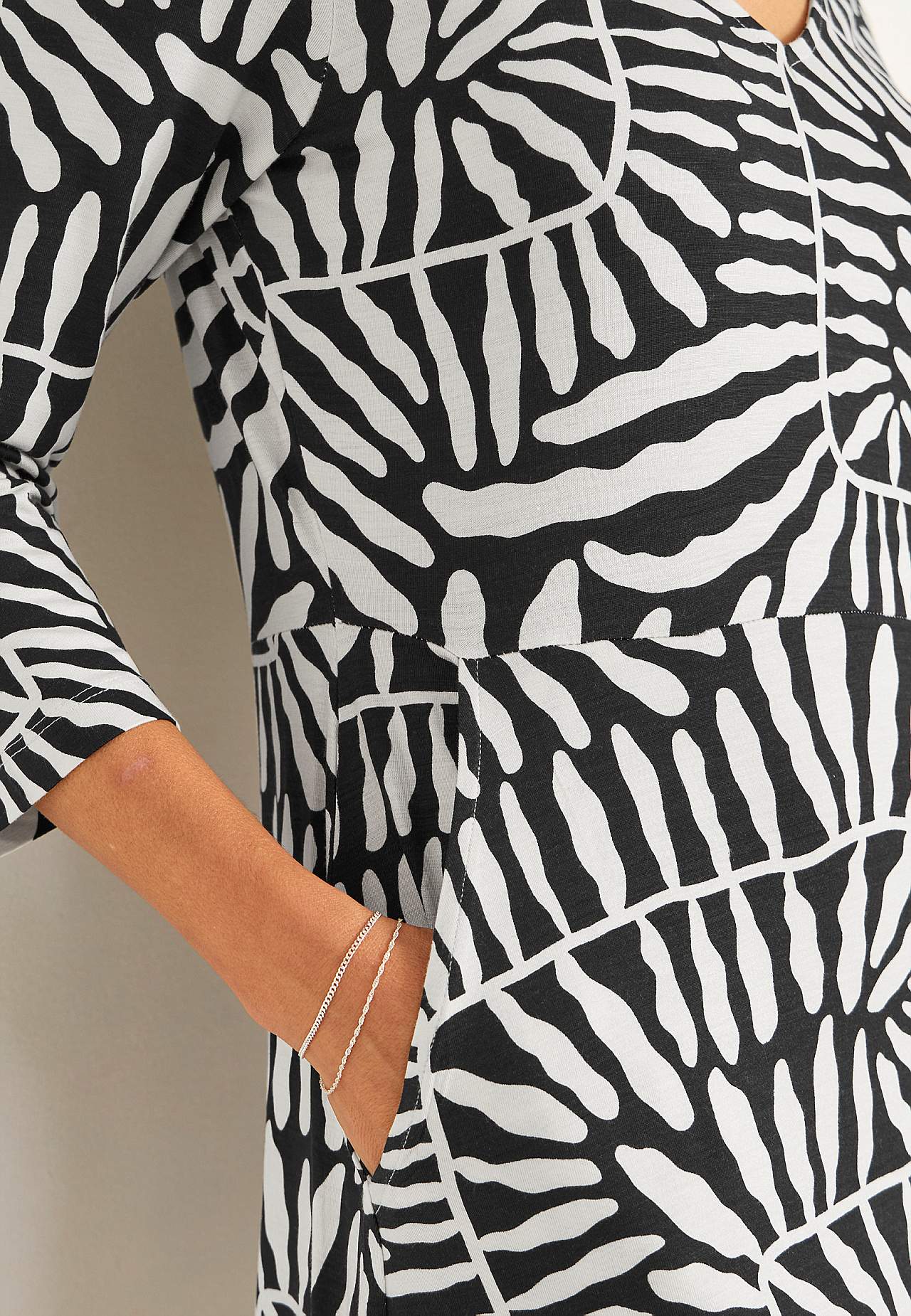 Jerseykleid mit Taschen