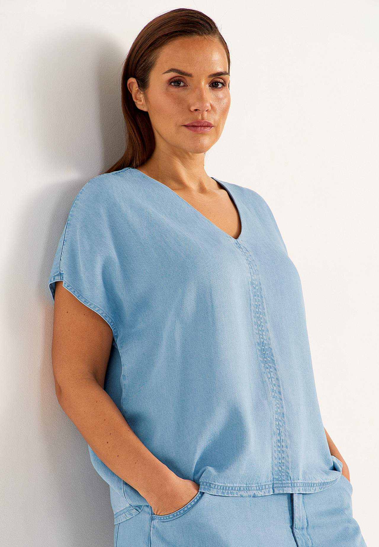 Ultra-weiche Premium Jeansbluse