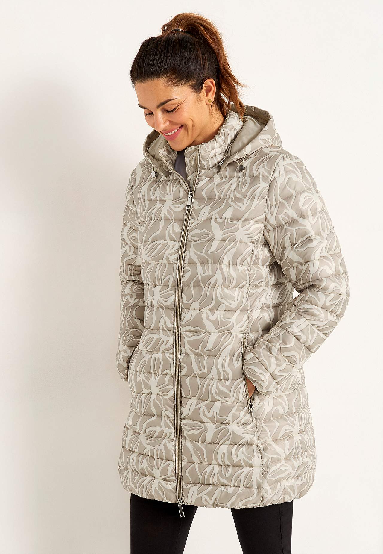 Gesteppte, gemusterte leichte Jacke