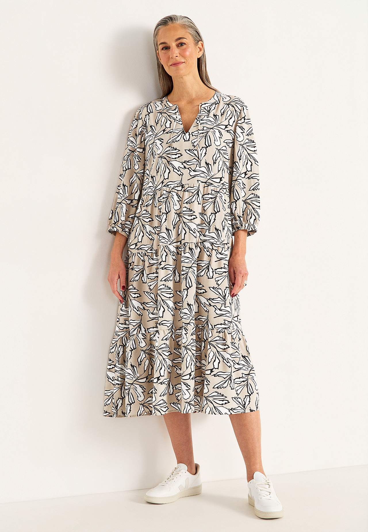 Kleid mit Volants