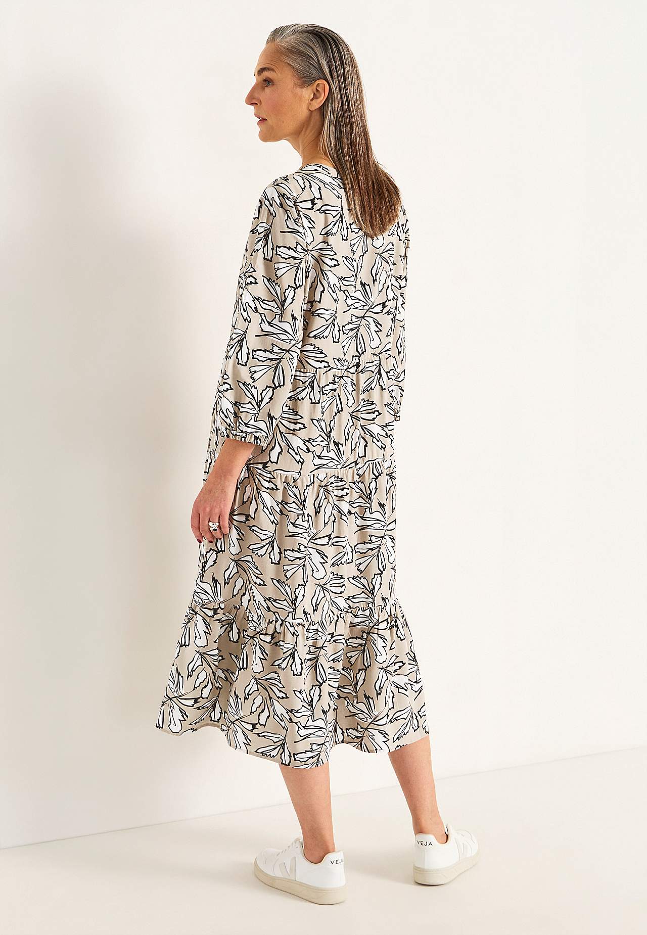 Kleid mit Volants