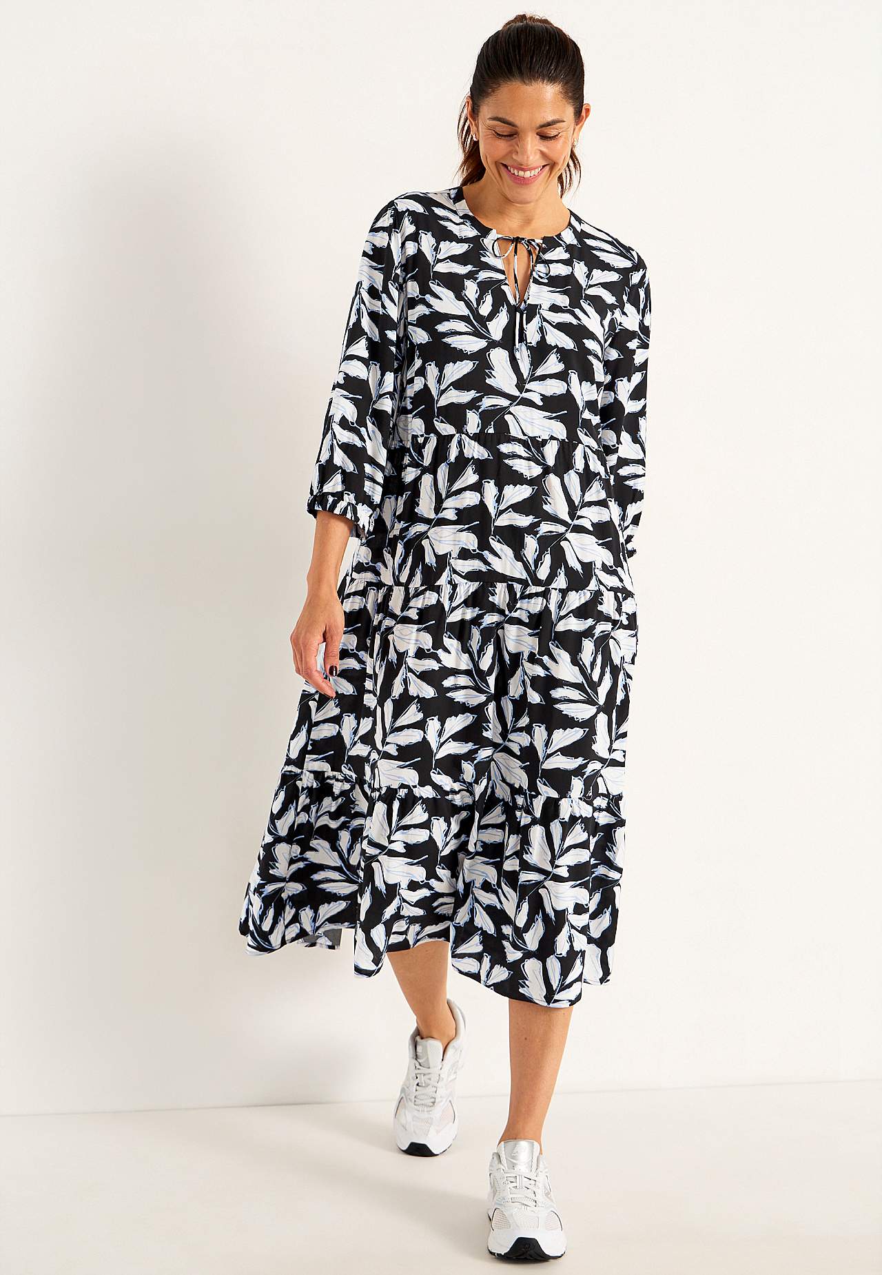 Kleid mit Volants