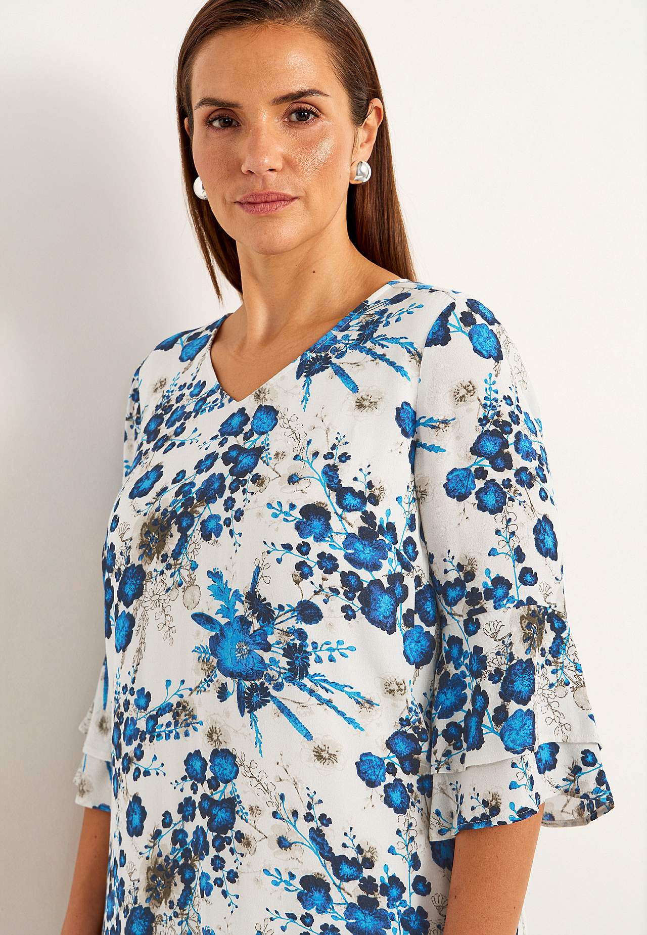 Sommerliches Partykleid mit Volants