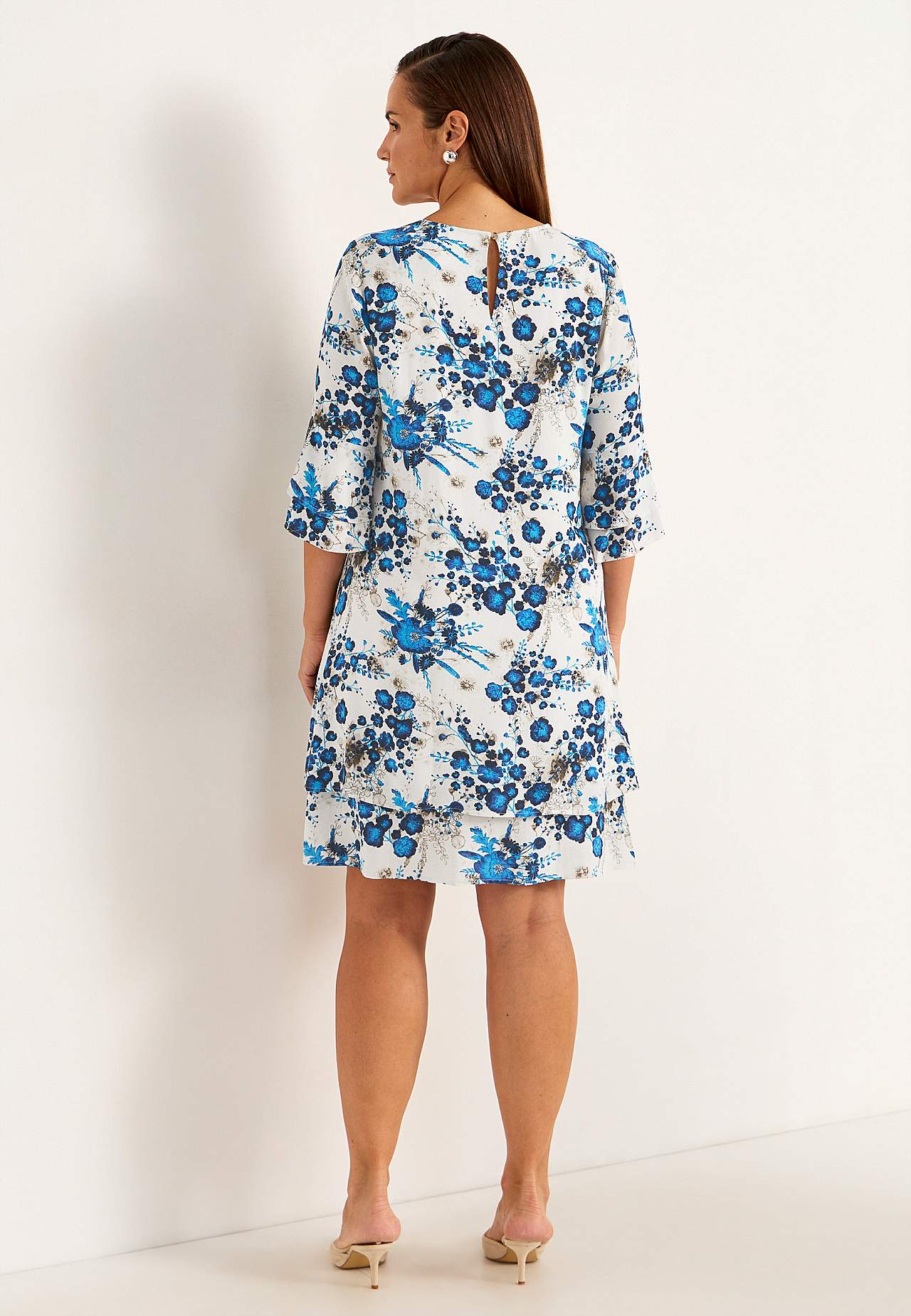 Sommerliches Partykleid mit Volants