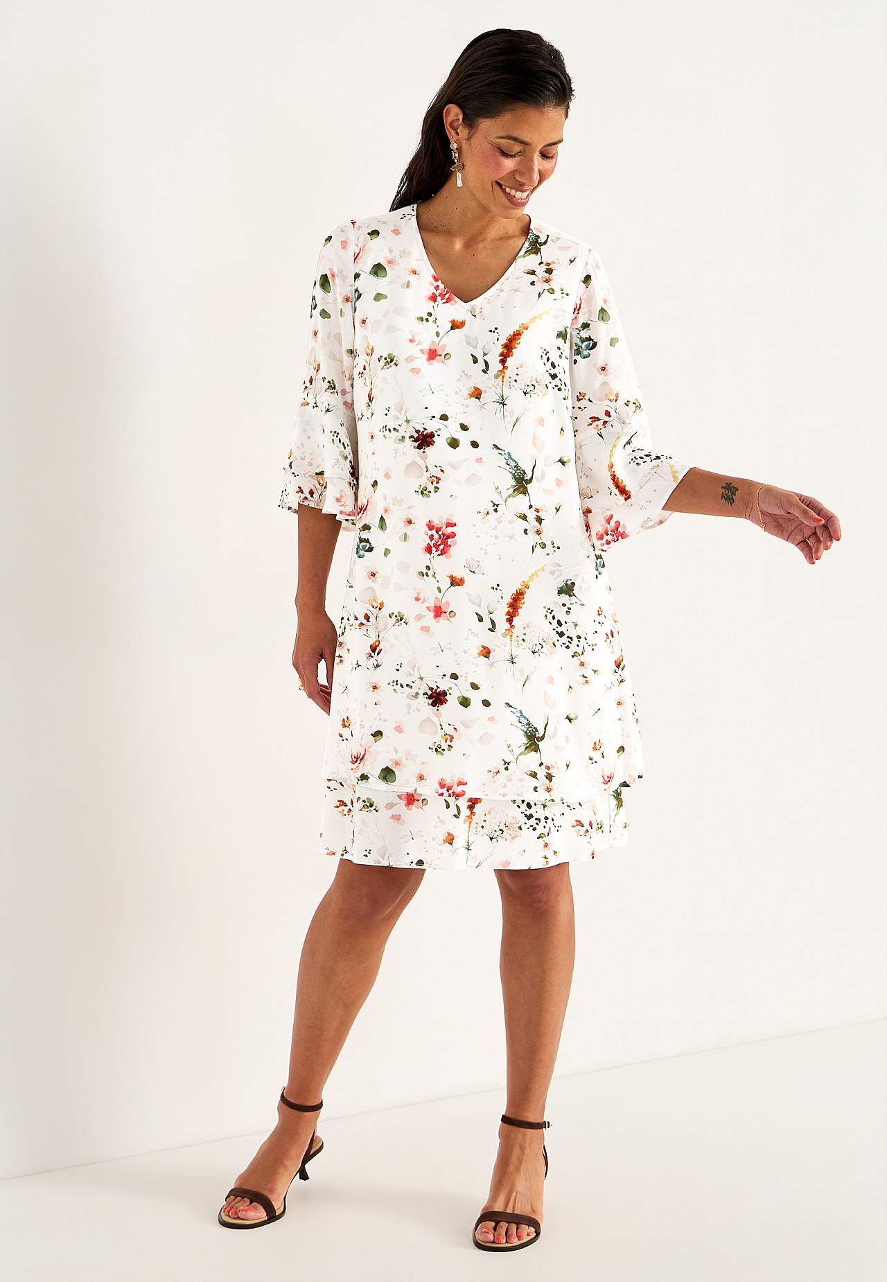 Sommerliches Partykleid mit Volants