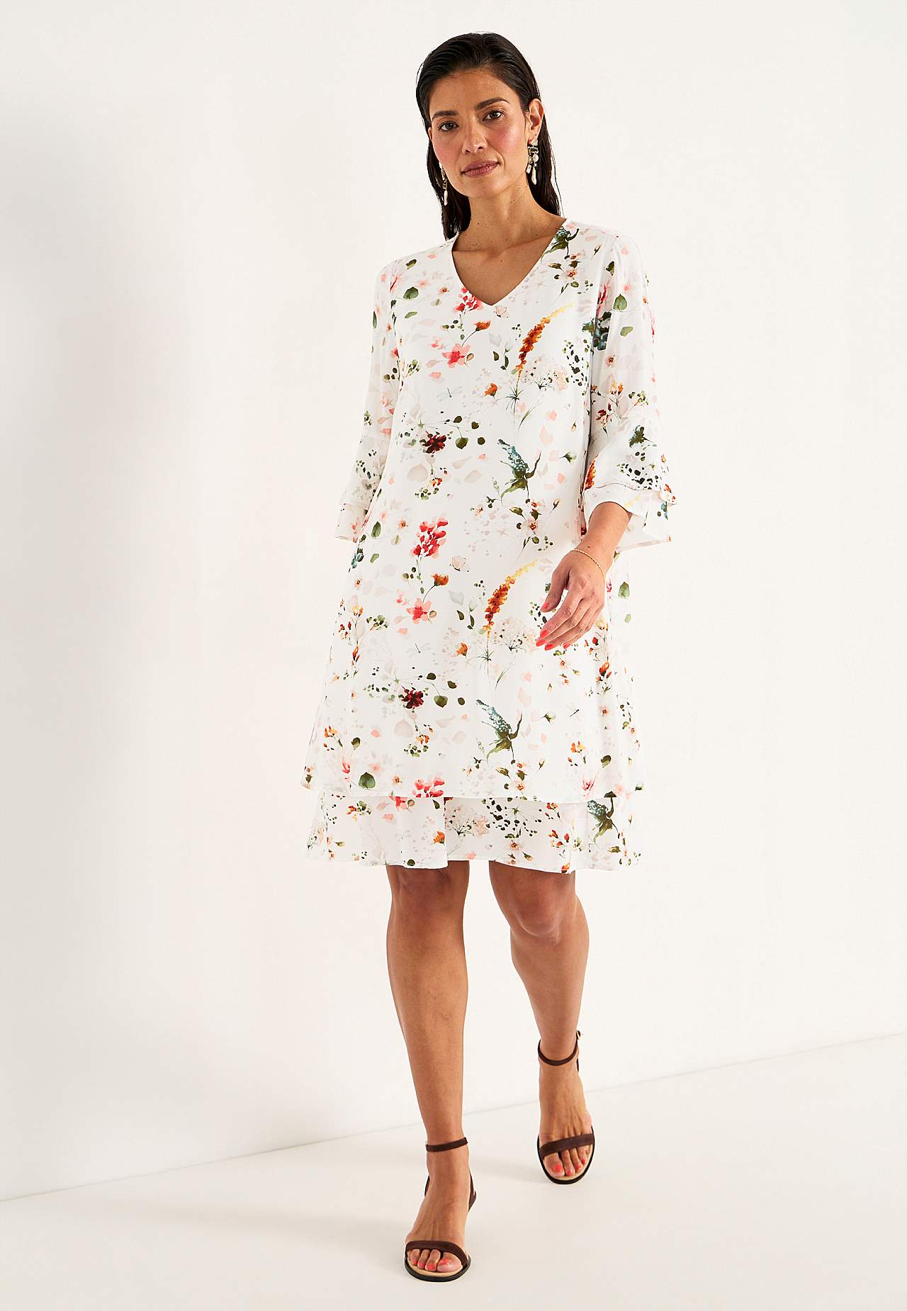 Sommerliches Partykleid mit Volants