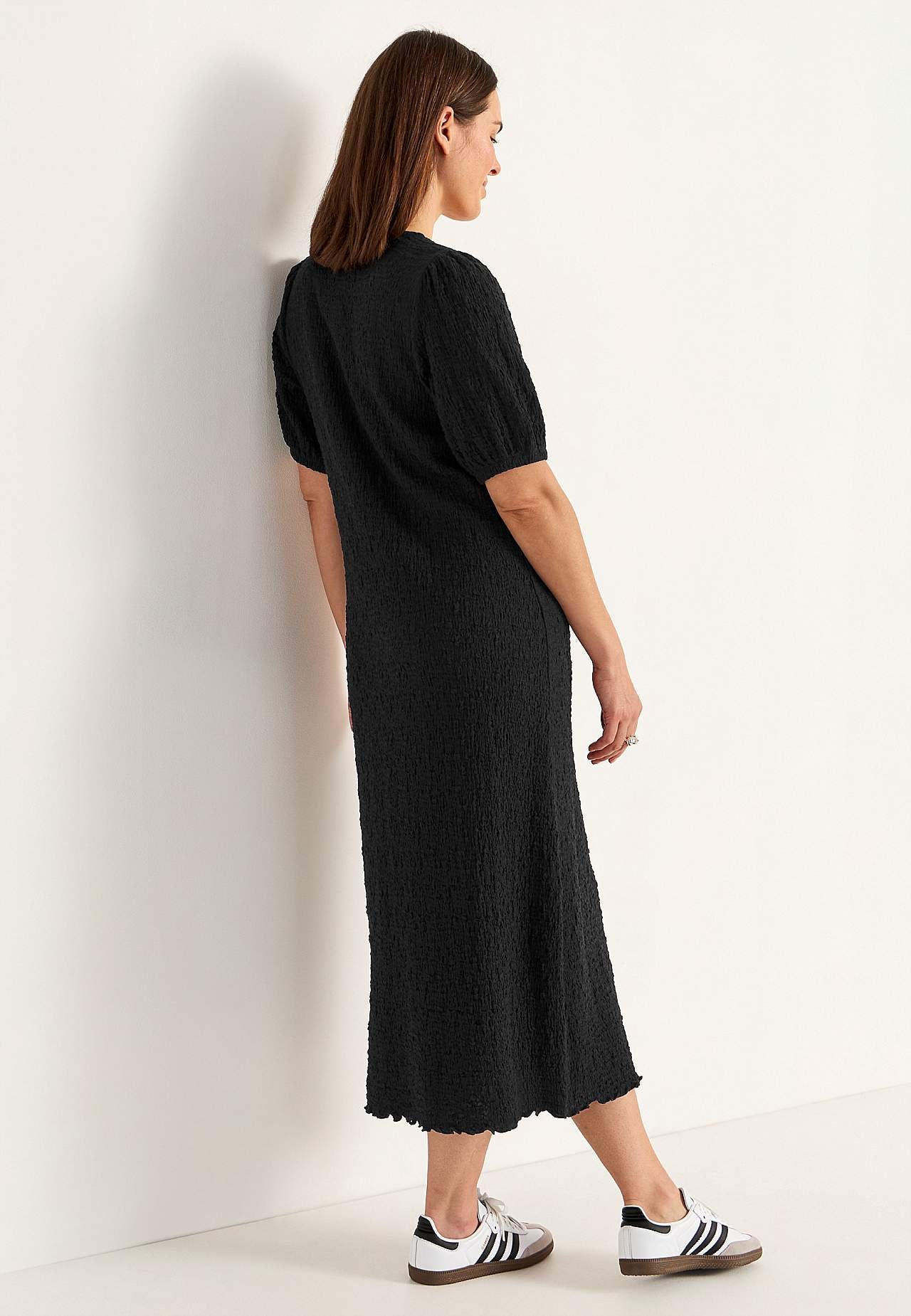 Jerseykleid mit Struktur