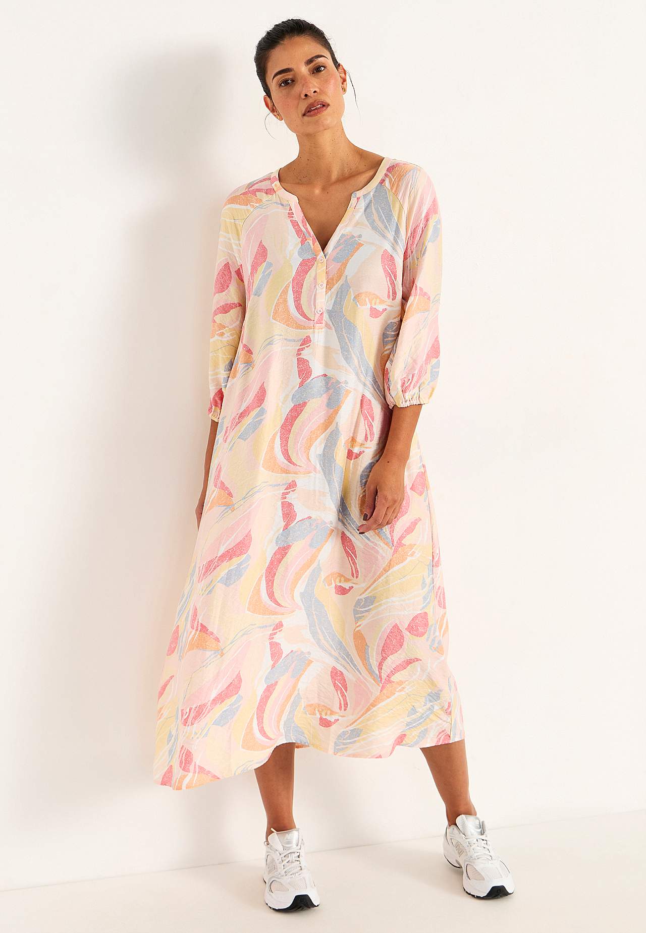 Gewebtes Kleid mit Struktur