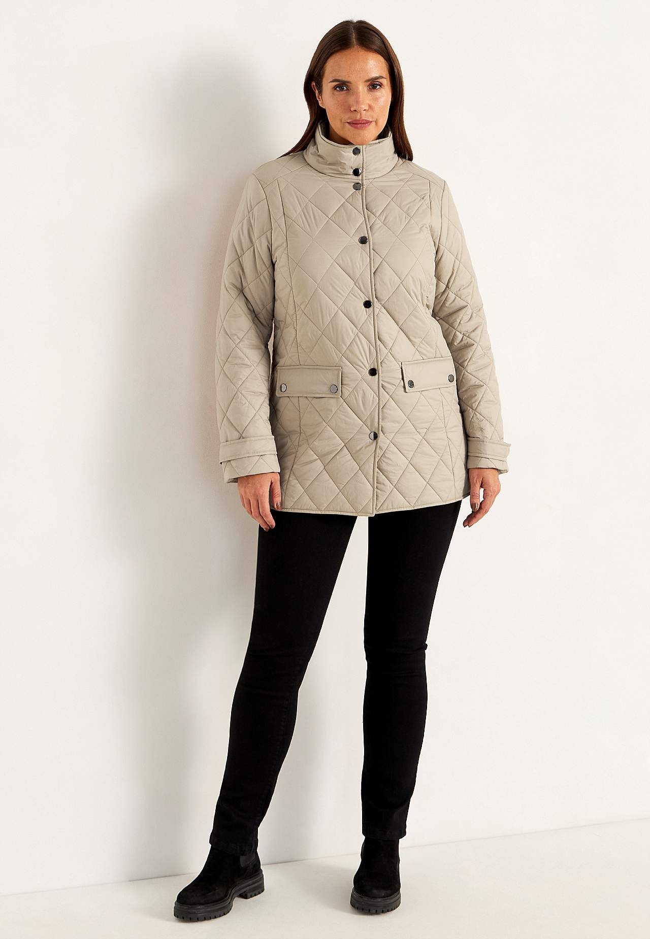 Gesteppte Jacke mit Druckknöpfen