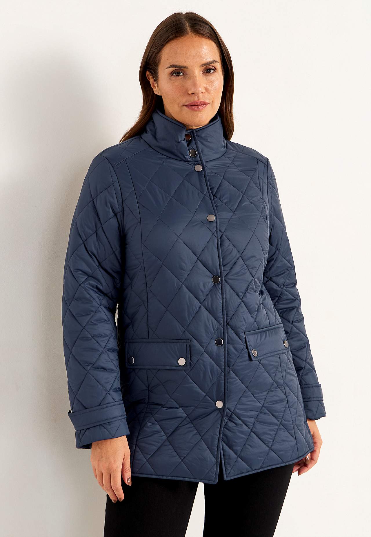 Gesteppte Jacke mit Druckknöpfen