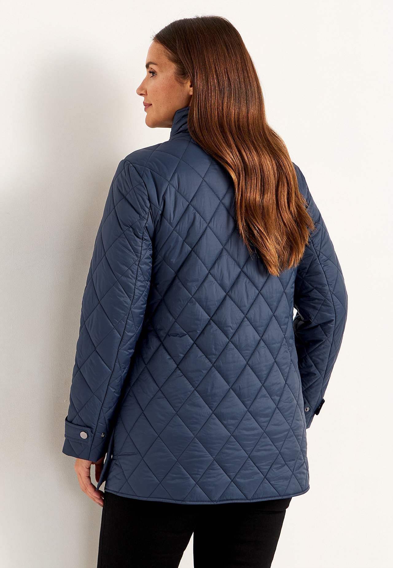 Gesteppte Jacke mit Druckknöpfen