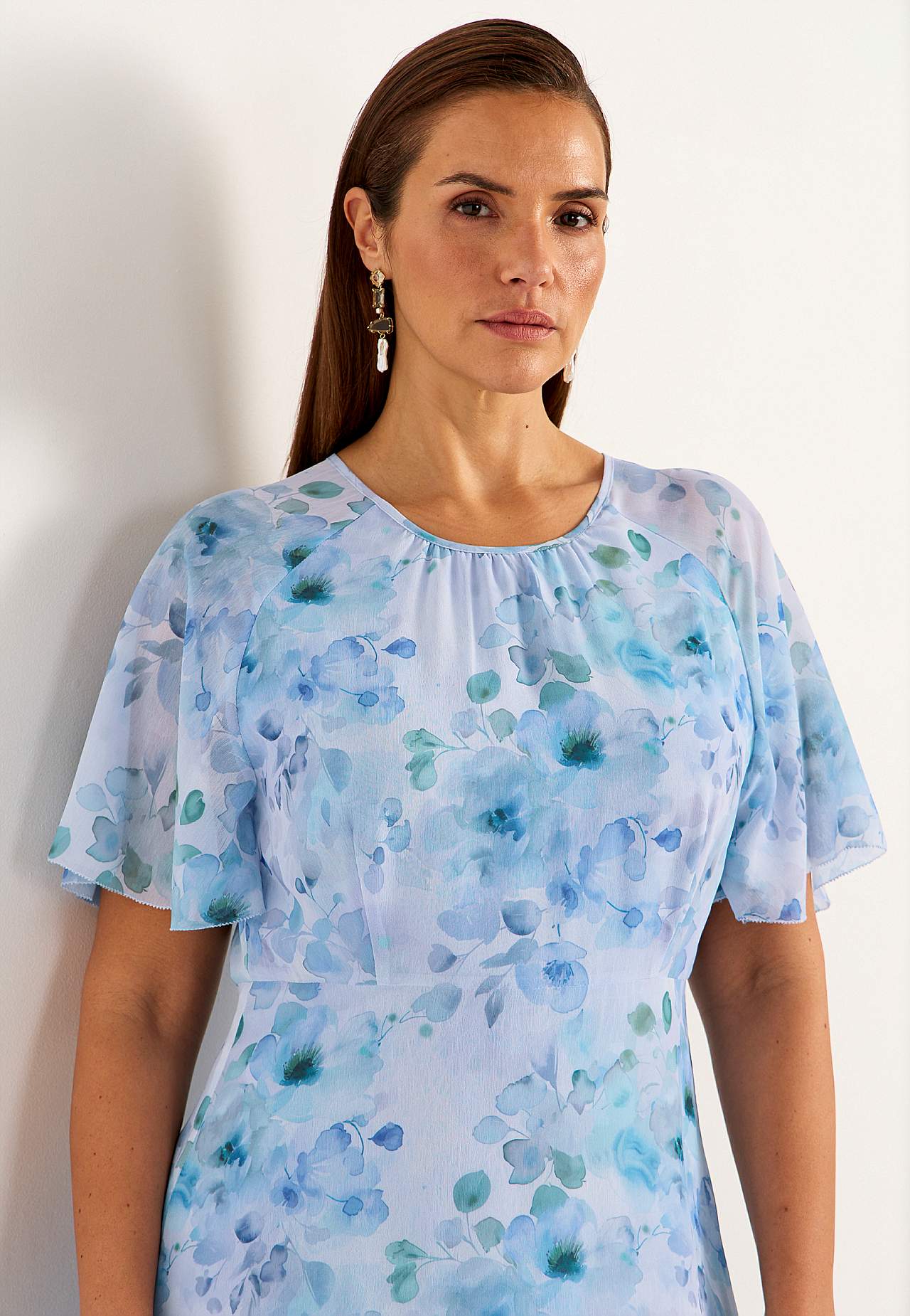Blumiges Chiffon-Kleid