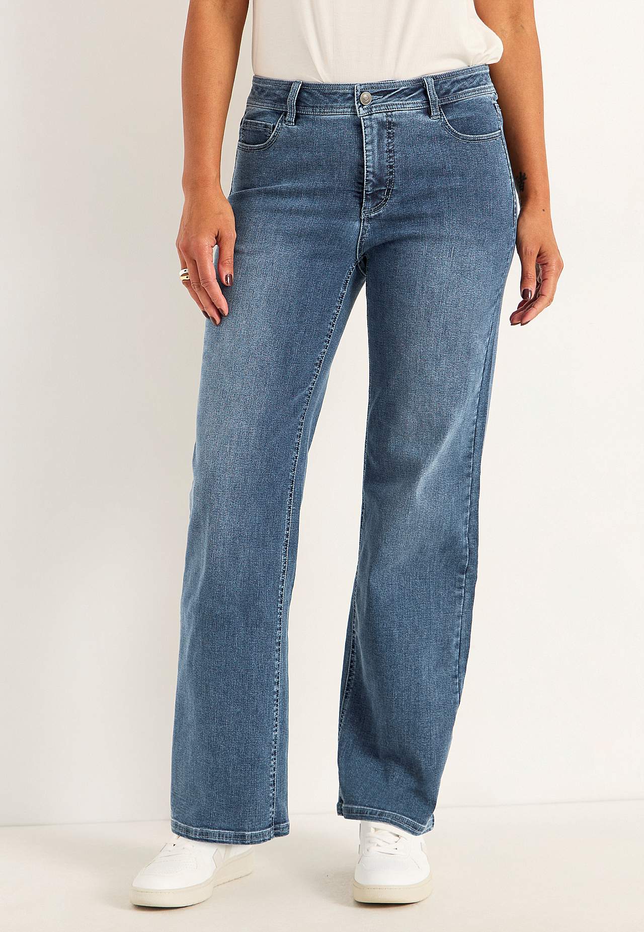 Breite Jeans aus superstretch Denim