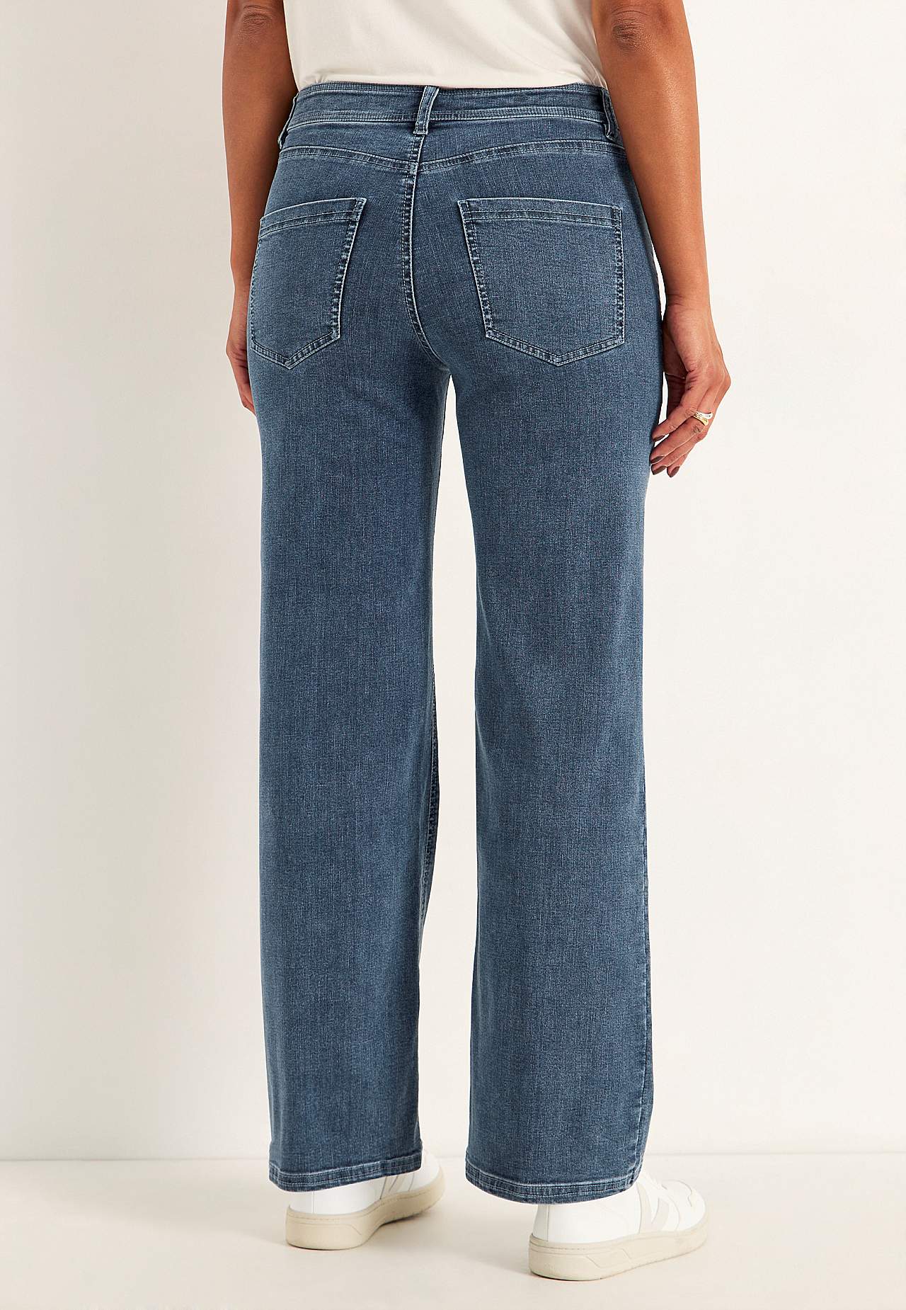Breite Jeans aus superstretch Denim