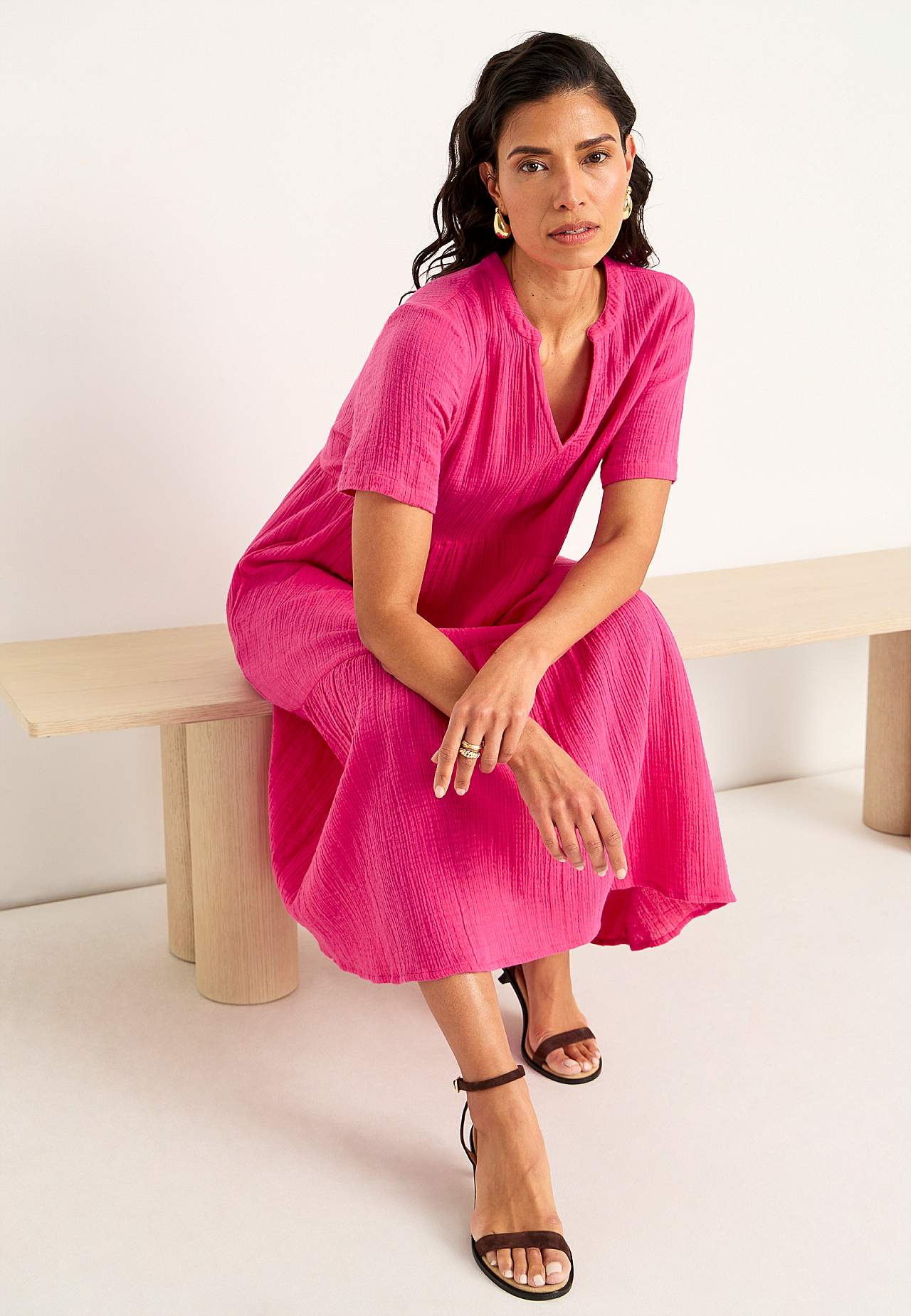 Kleid aus zerknitterter Baumwolle