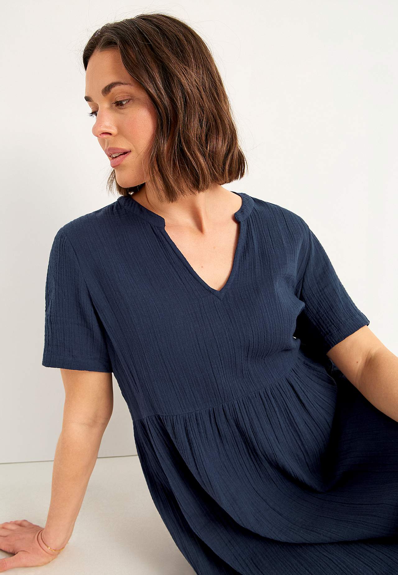 Kleid aus zerknitterter Baumwolle