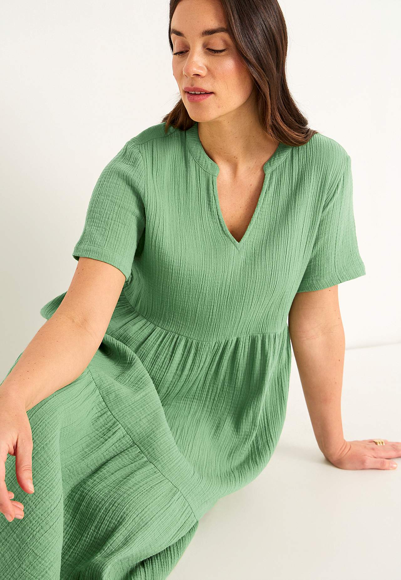 Kleid aus zerknitterter Baumwolle