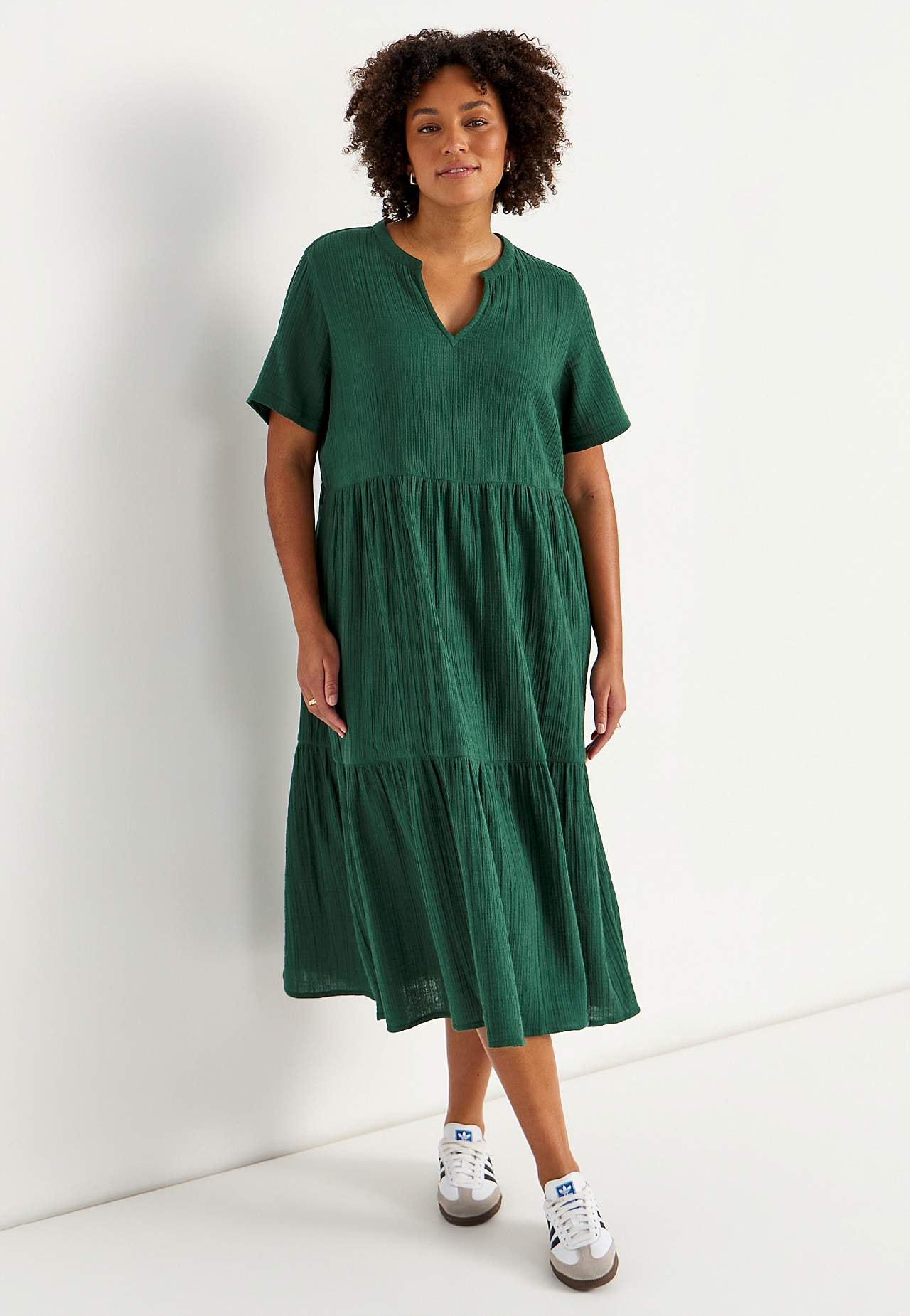 Kleid aus zerknitterter Baumwolle