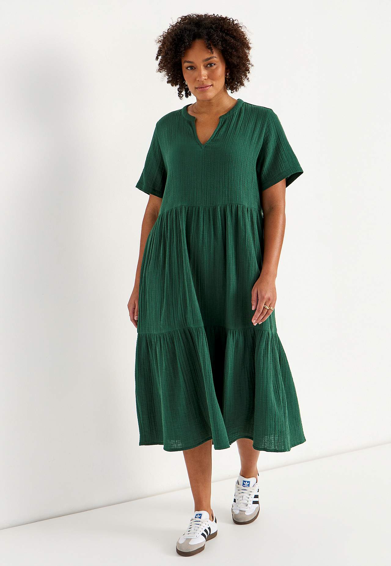 Kleid aus zerknitterter Baumwolle