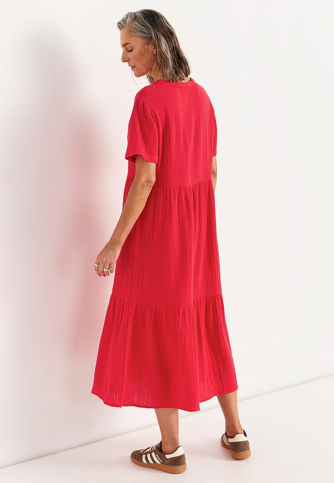 Kleid aus zerknitterter Baumwolle