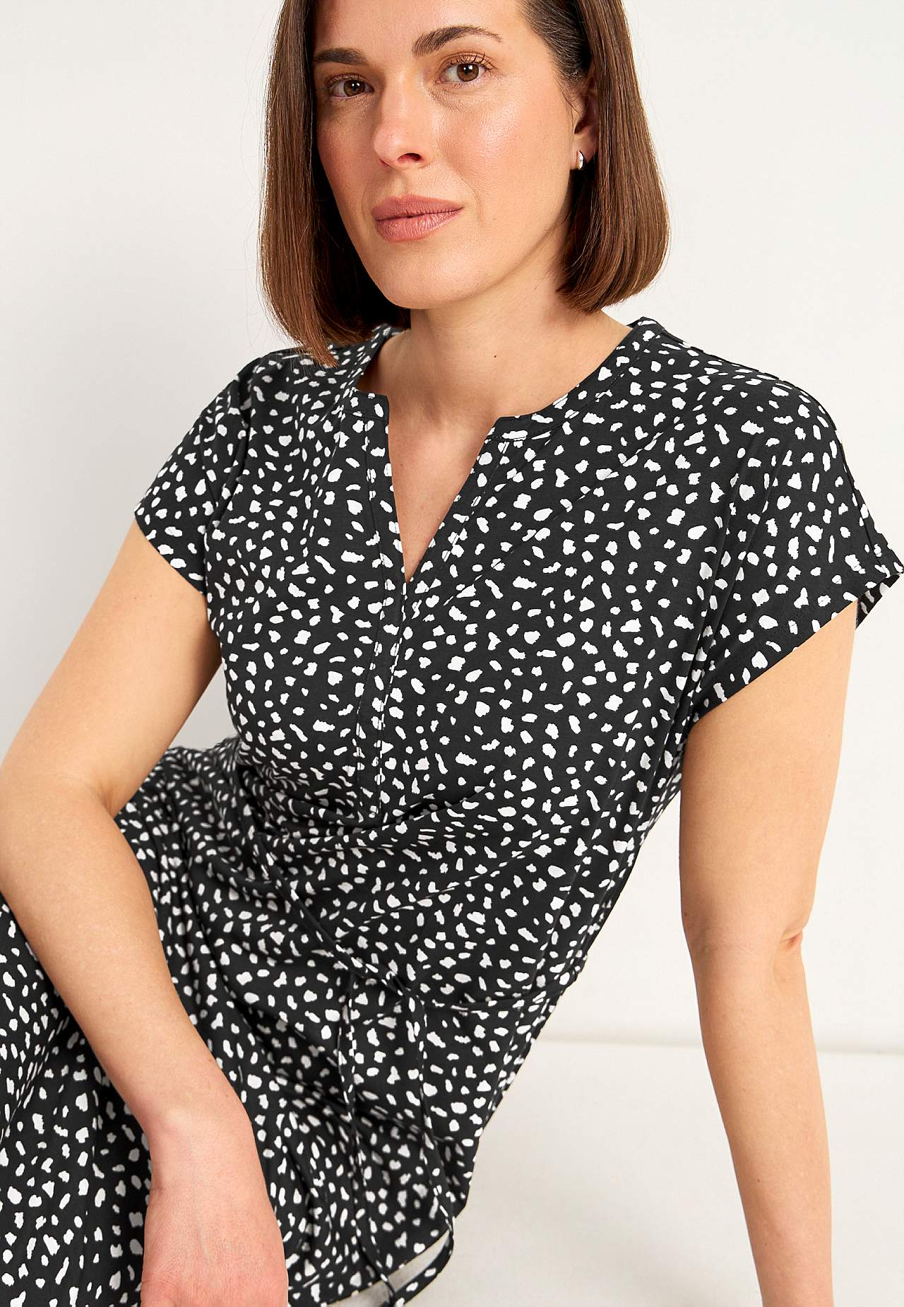 Jerseykleid mit Bindeband
