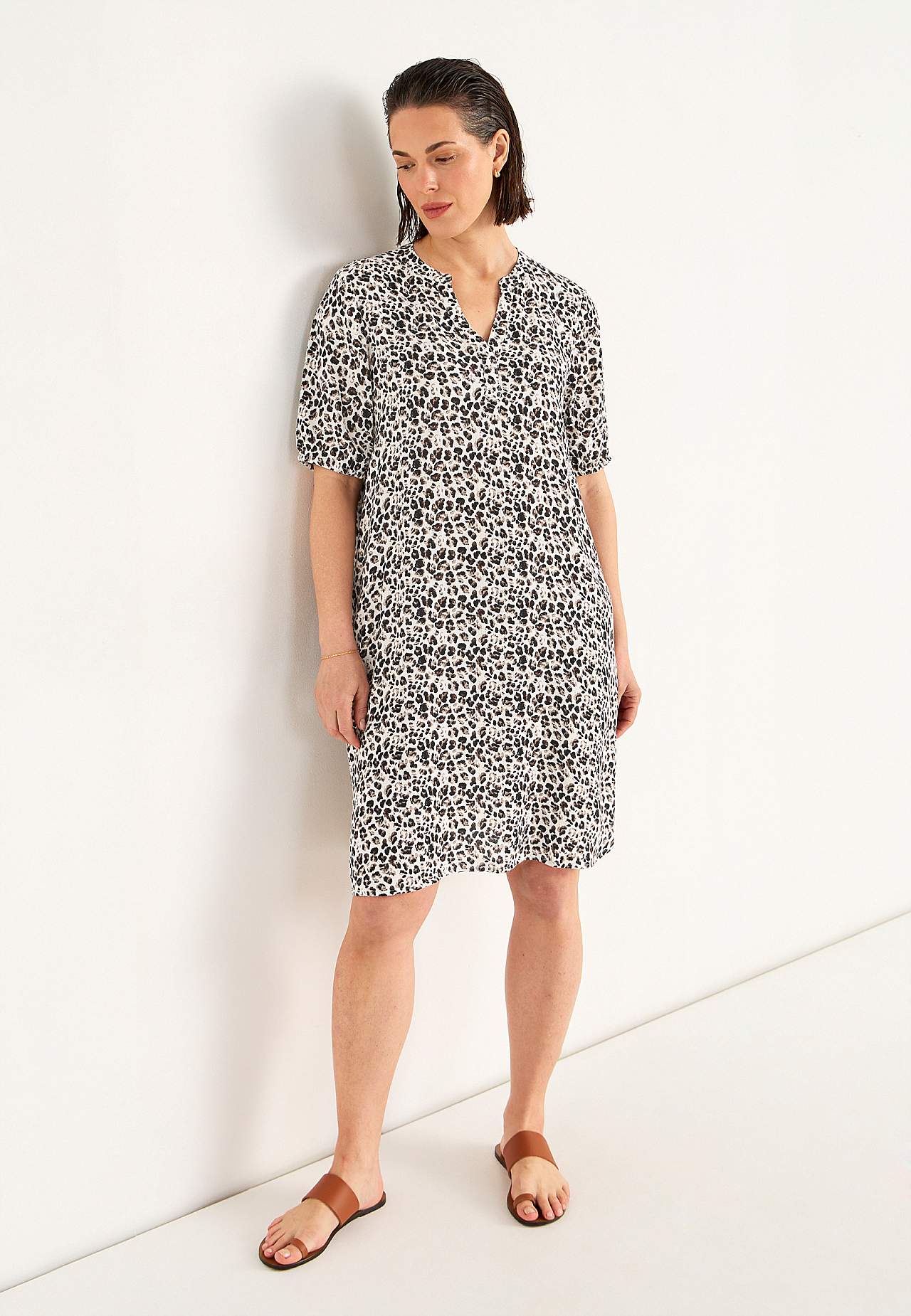 Kleid aus Viskose-Krepp