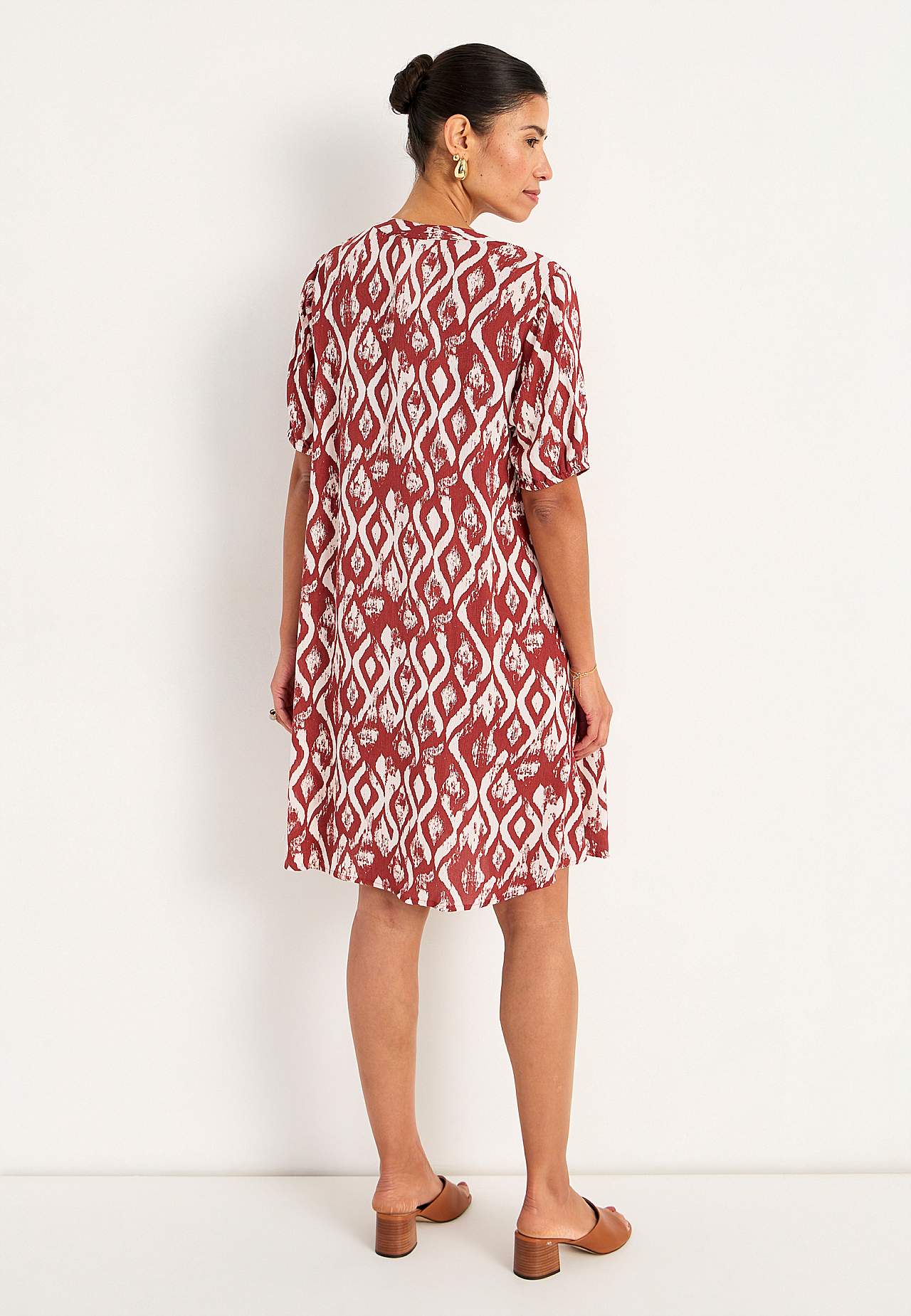 Kleid aus Viskose-Krepp