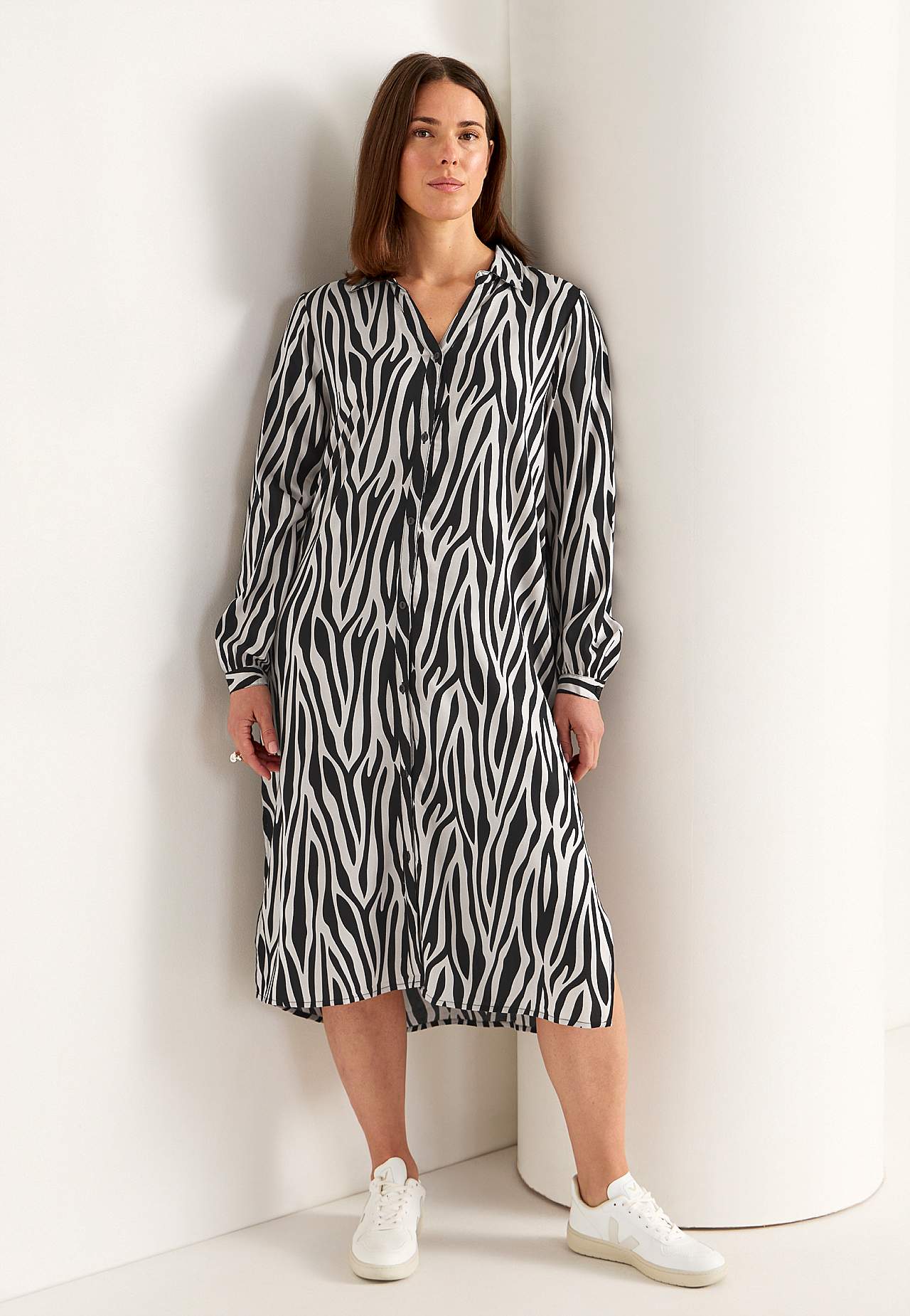 Gewebtes Kleid mit Taschen