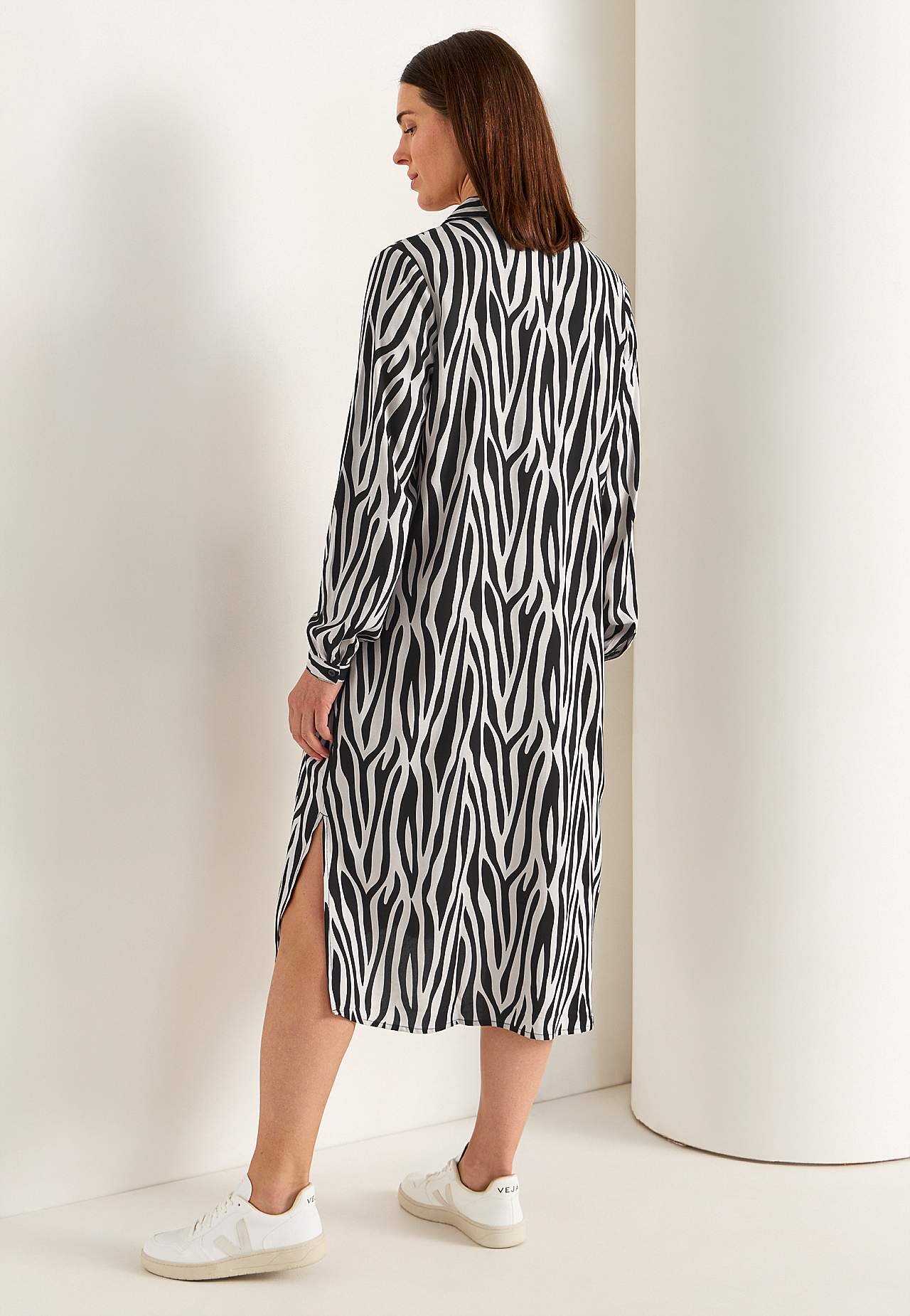 Gewebtes Kleid mit Taschen