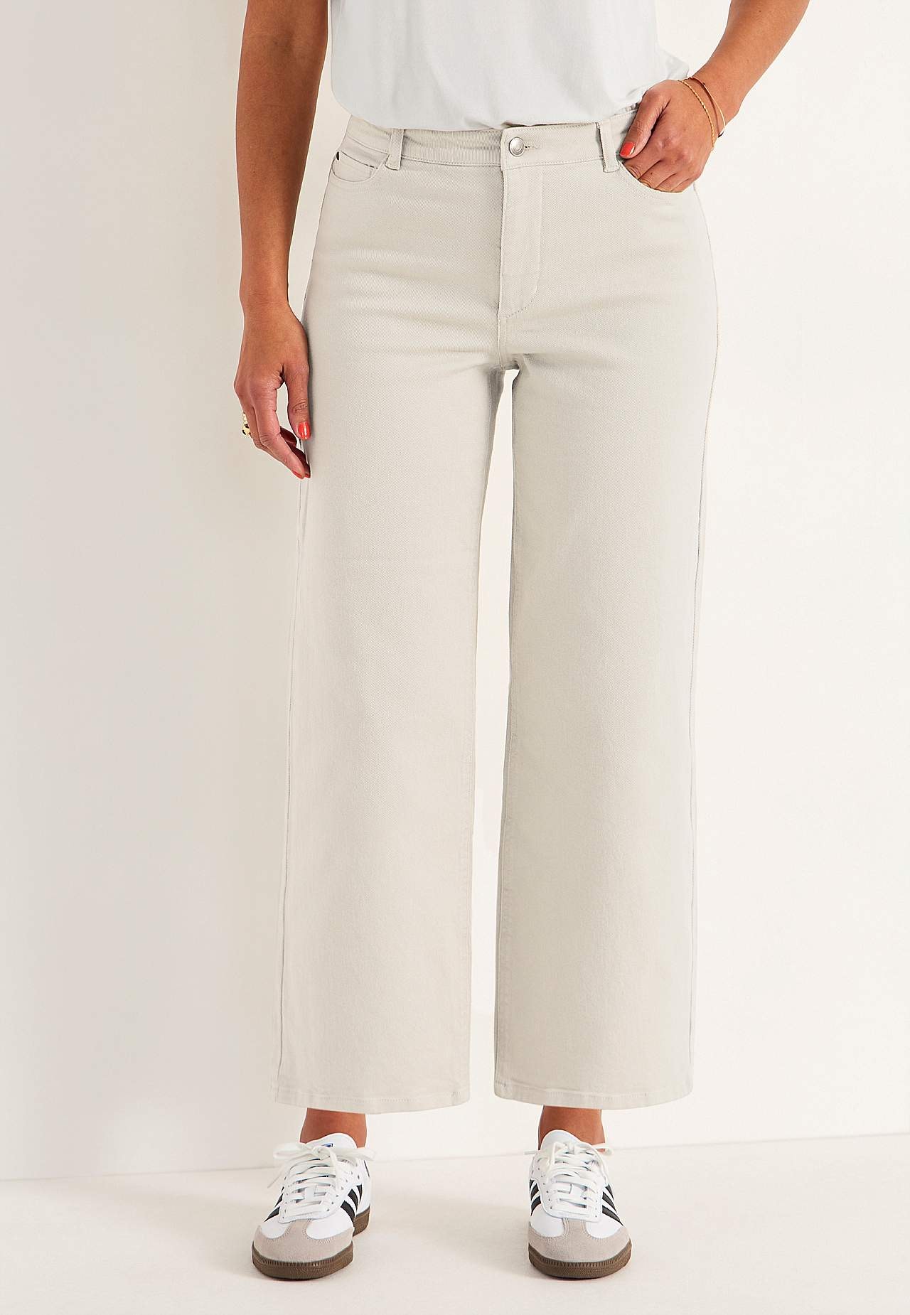 Breite Knöcheljeans