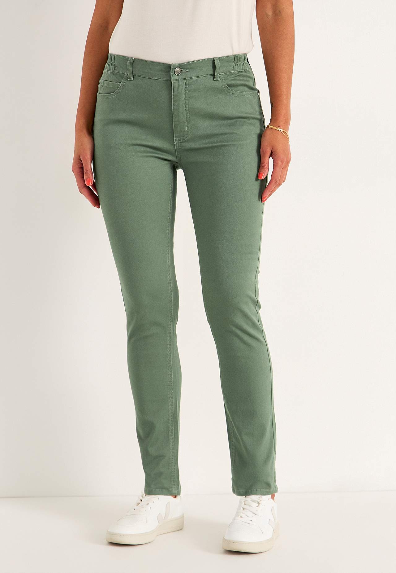 Jeans mit elastischem Bund