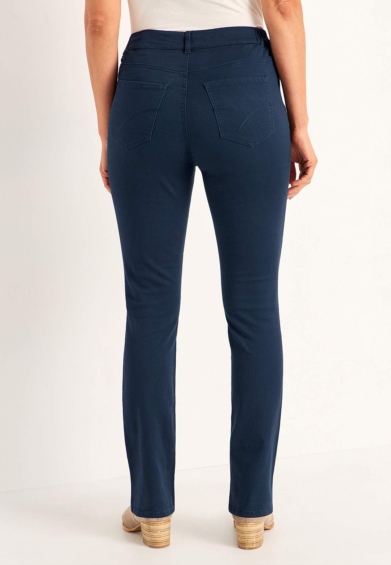 Jeans mit elastischem Bund