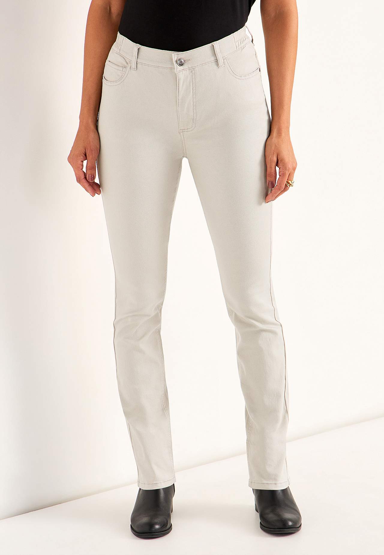 Jeans mit elastischem Bund