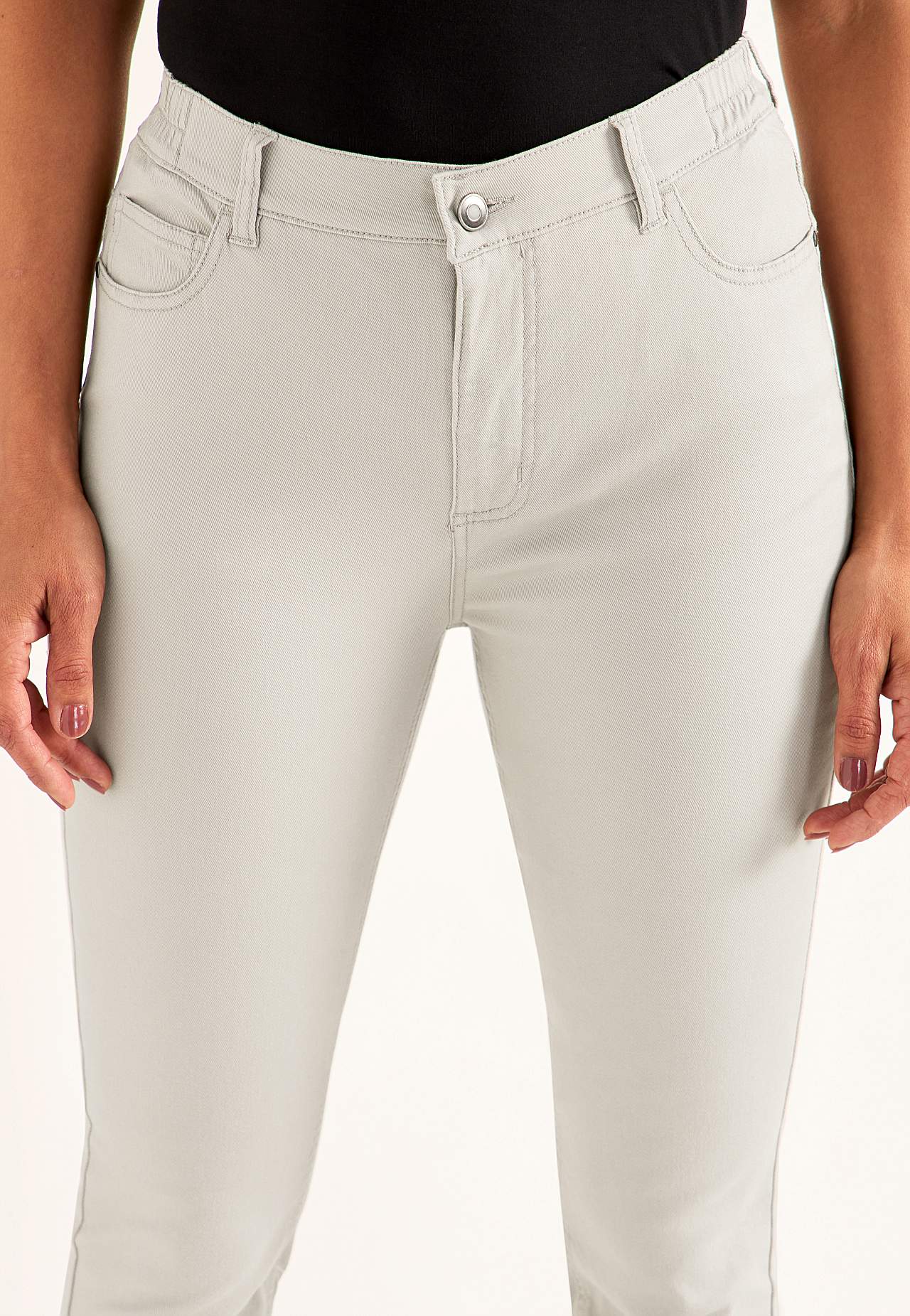 Jeans mit elastischem Bund