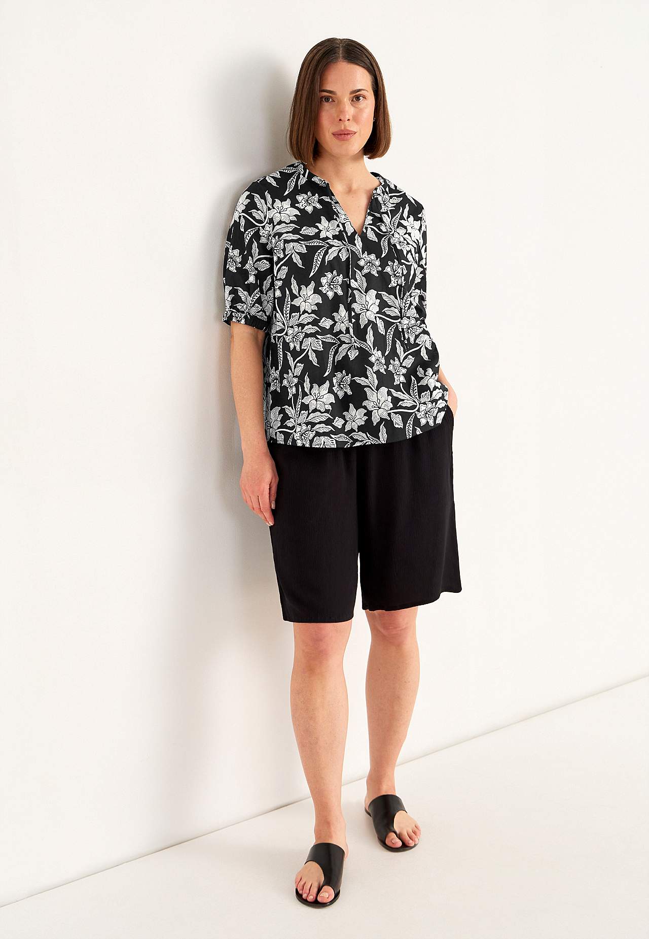 Gewebte, gemusterte Bluse