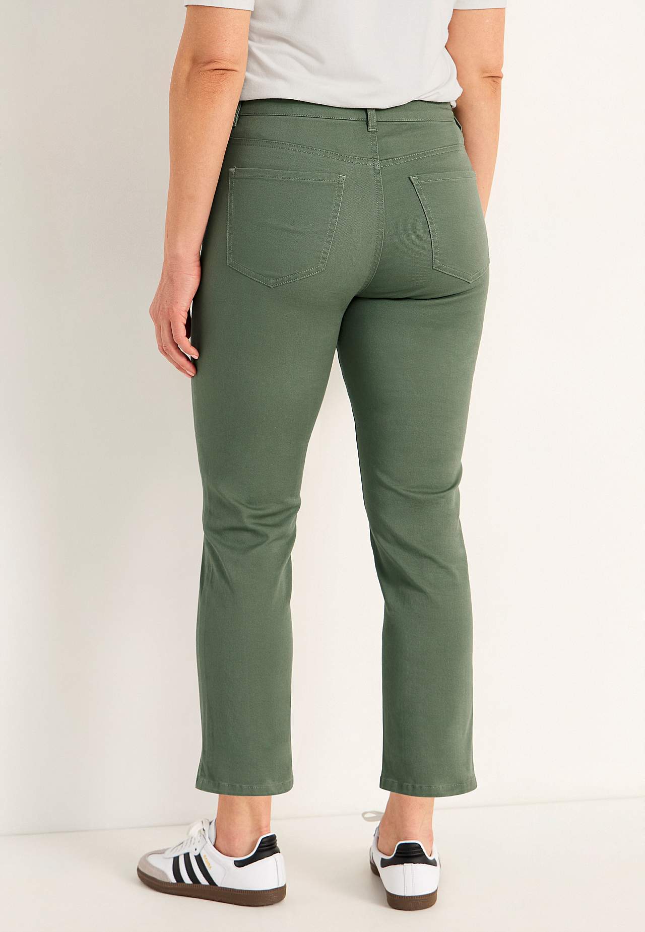 Etwas schlankere Knöcheljeans