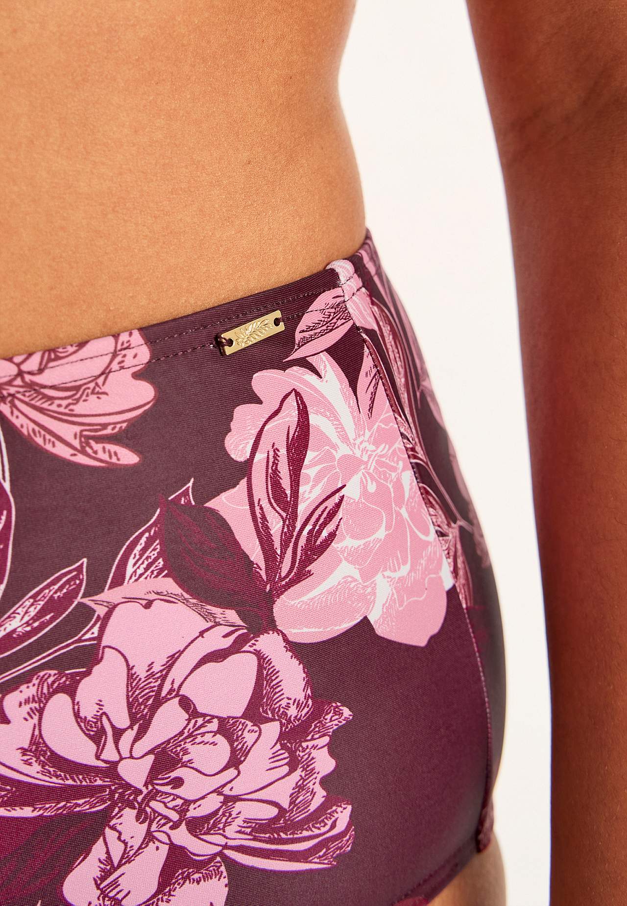 Bikini-Unterteil mit hohem Bund