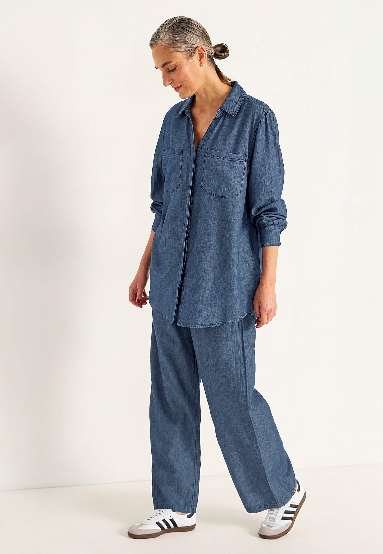 Jeanshemd mit Knöpfen