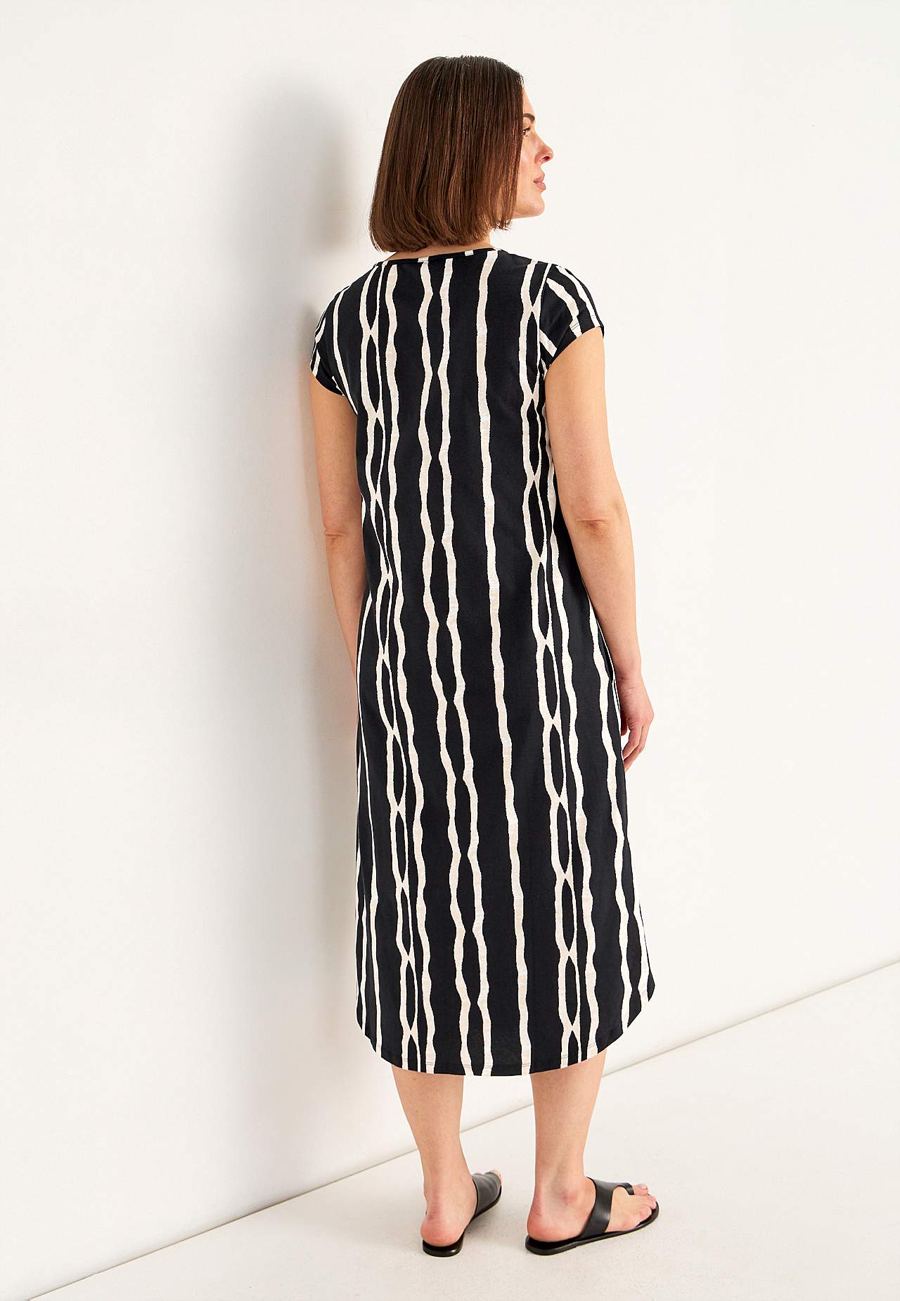 Gemustertes Jerseykleid mit Taschen
