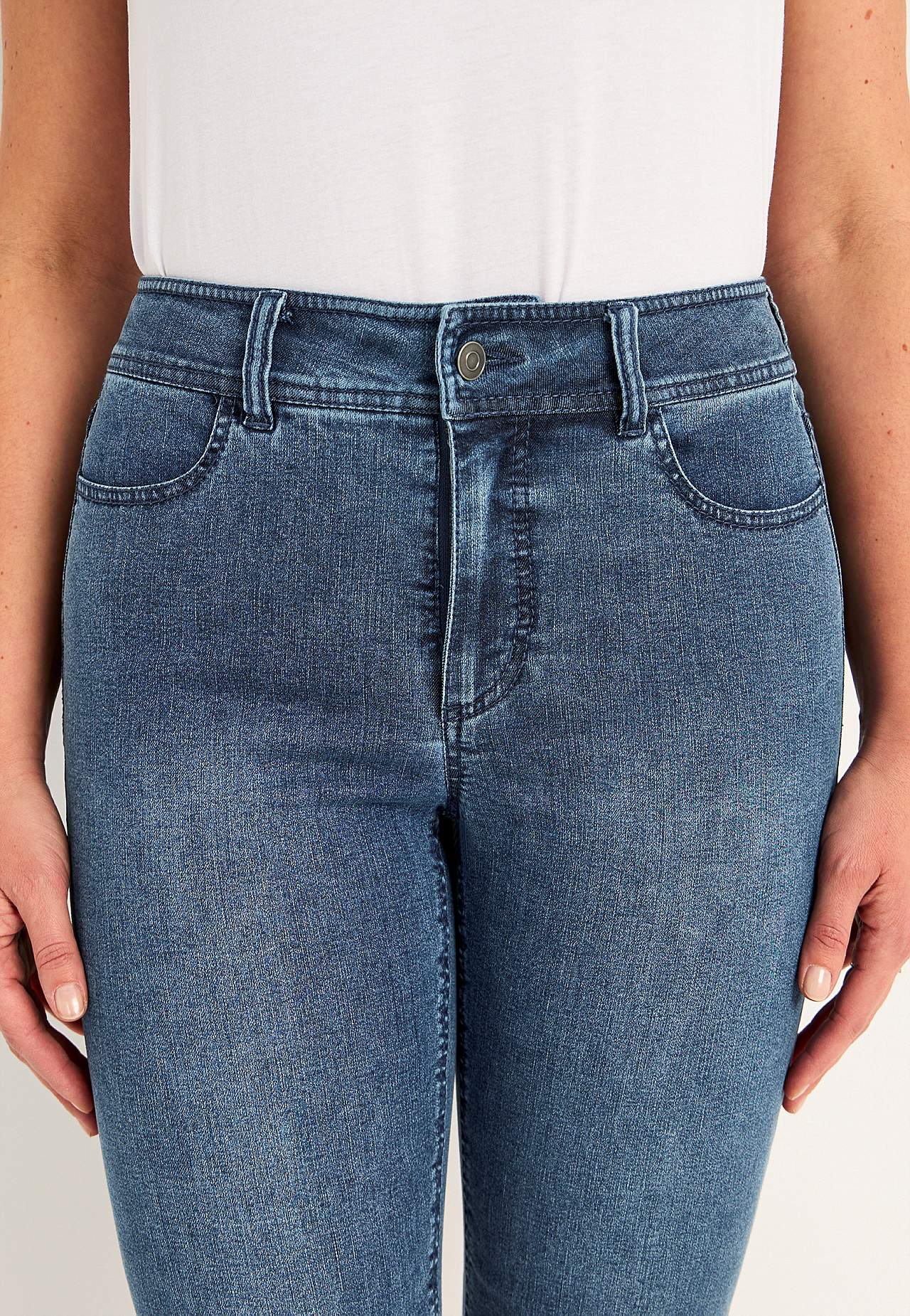Superstretch Cropped Jeans