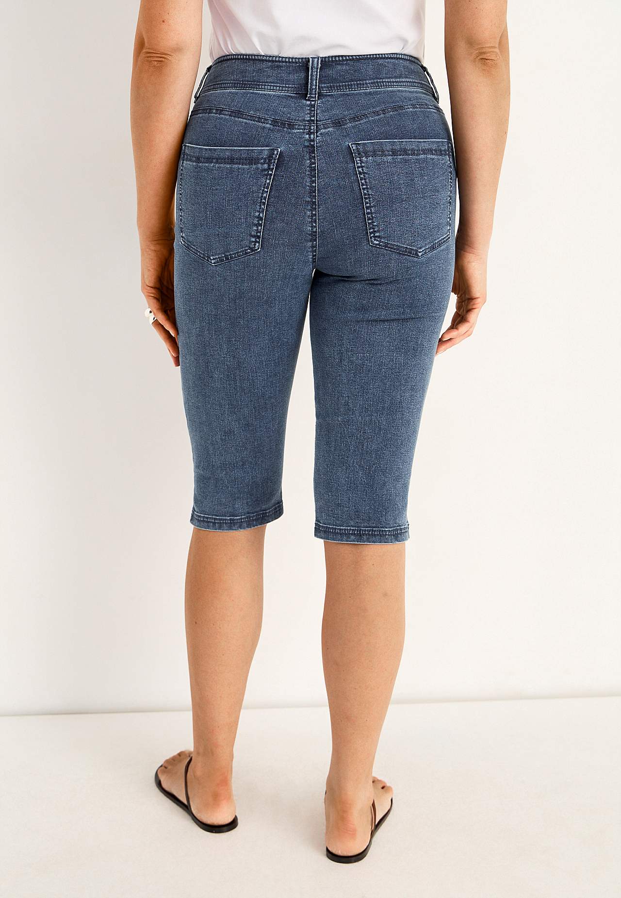 Superstretch Cropped Jeans