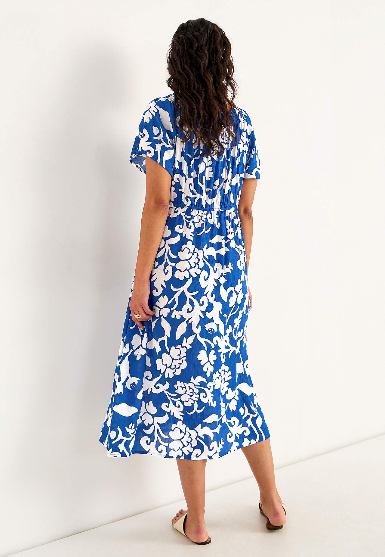 Kleid aus Viskose-Krepp